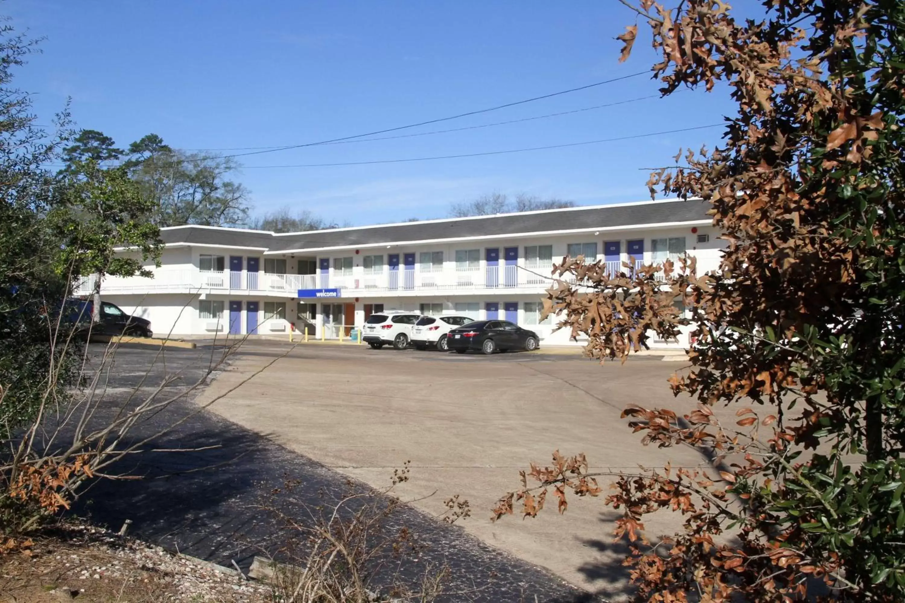 Property Building in Motel 6-Lufkin, TX