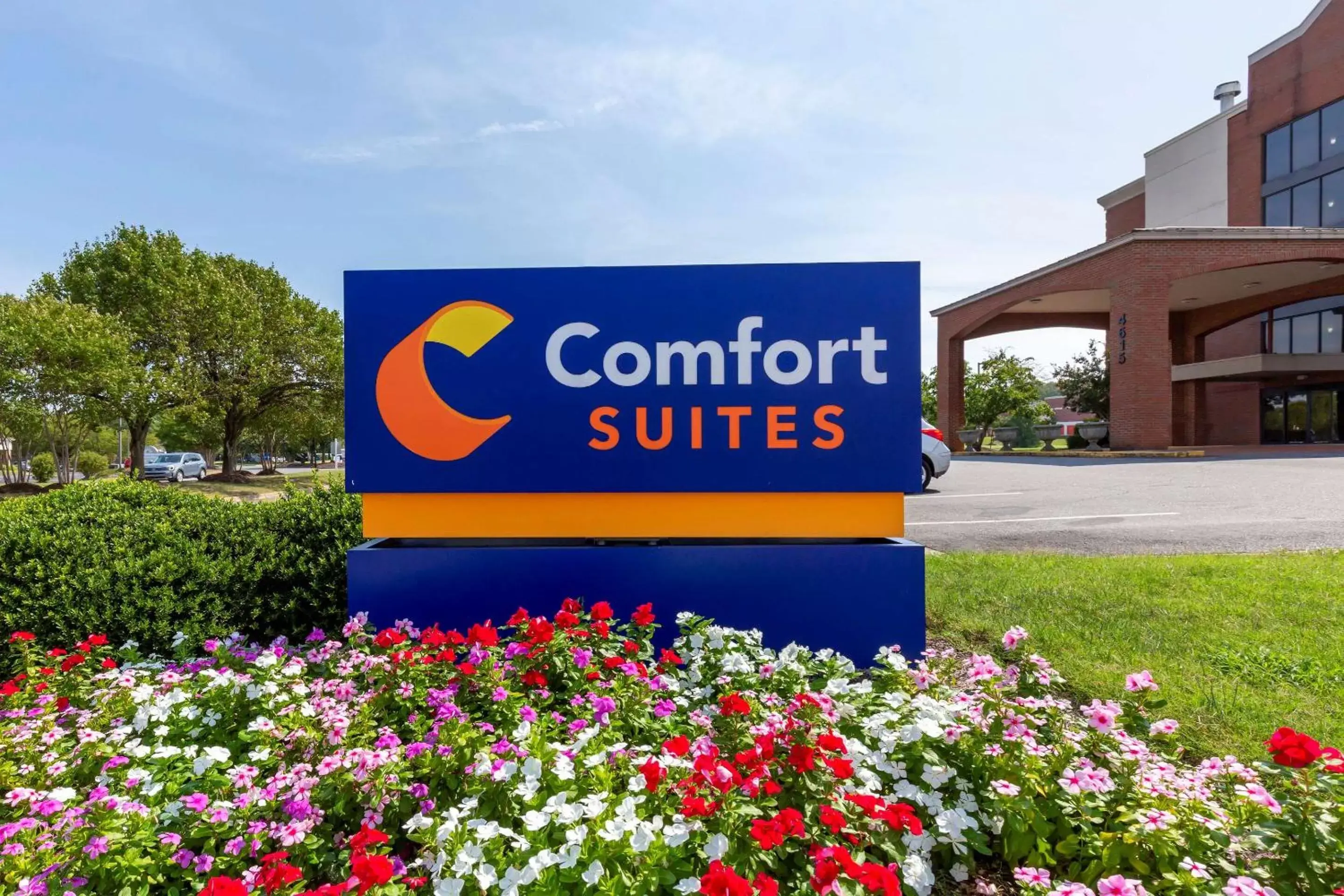 Property building in Comfort Suites Fredericksburg South