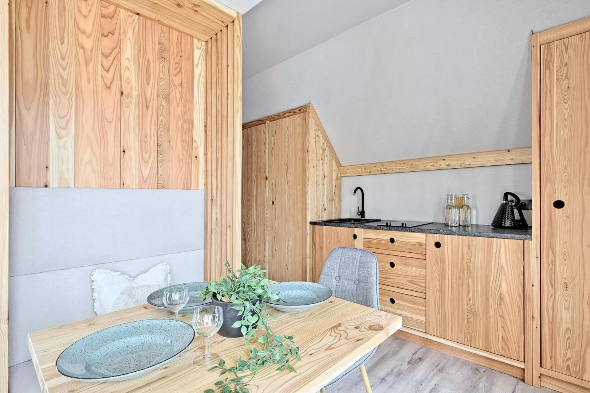 Kitchen or kitchenette in Harda House Friends & Spa