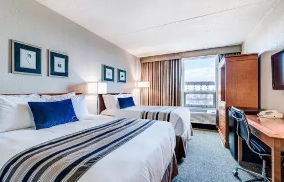 Deluxe Room in Heritage Inn Hotel & Convention Centre - Saskatoon