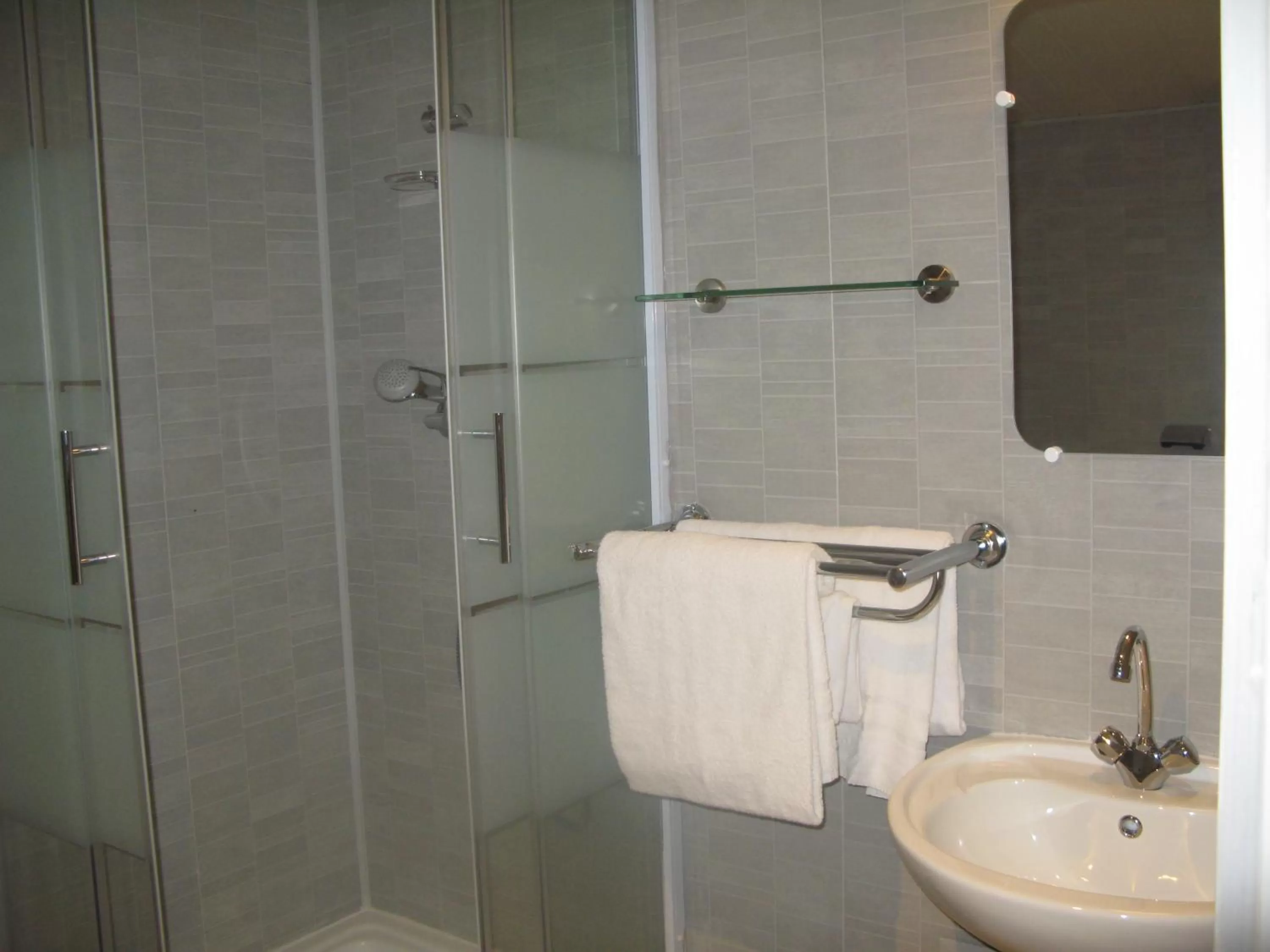 Bathroom in Le Relais de la RN7