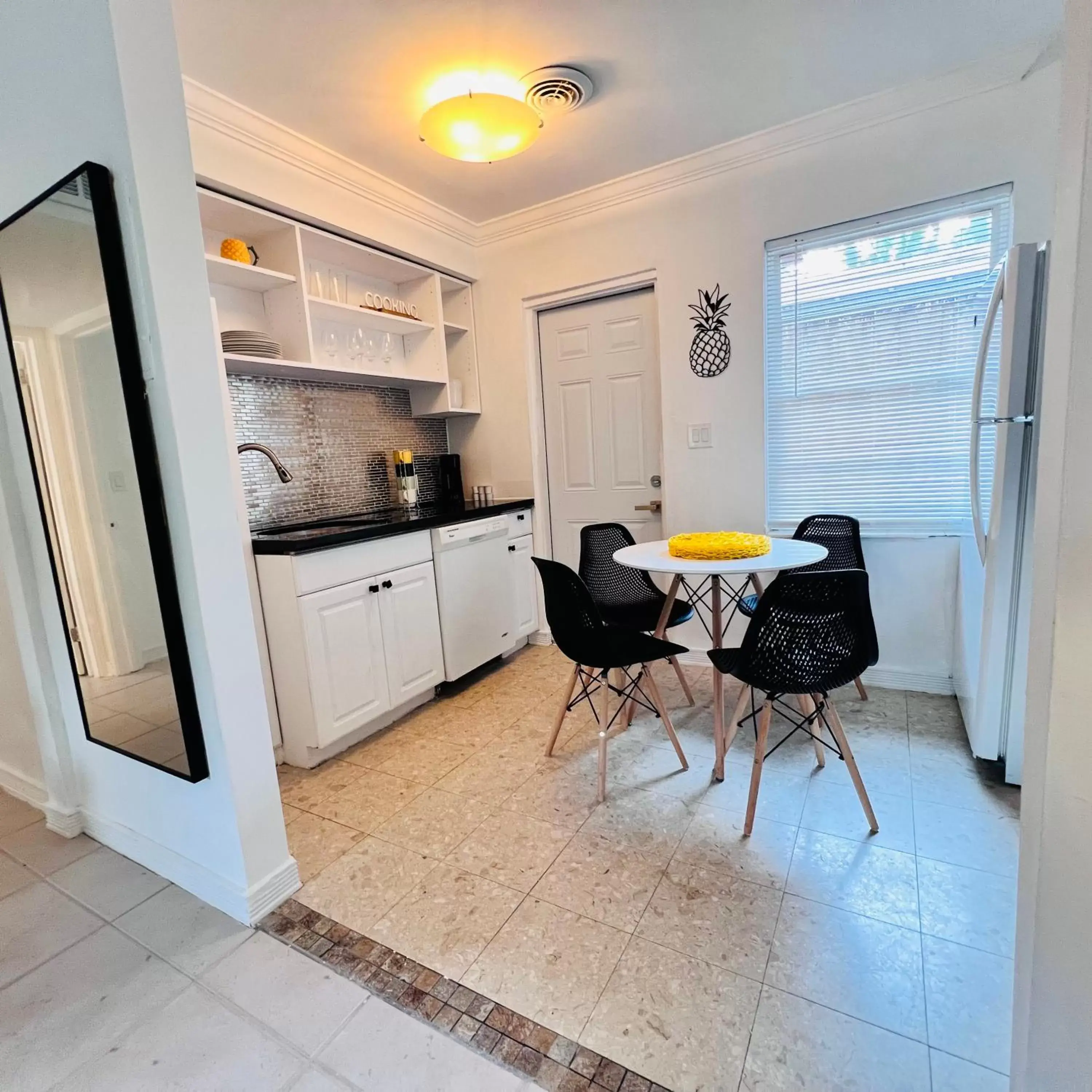 Kitchen or kitchenette, Kitchen/Kitchenette in Coco Bay Vacation Condos