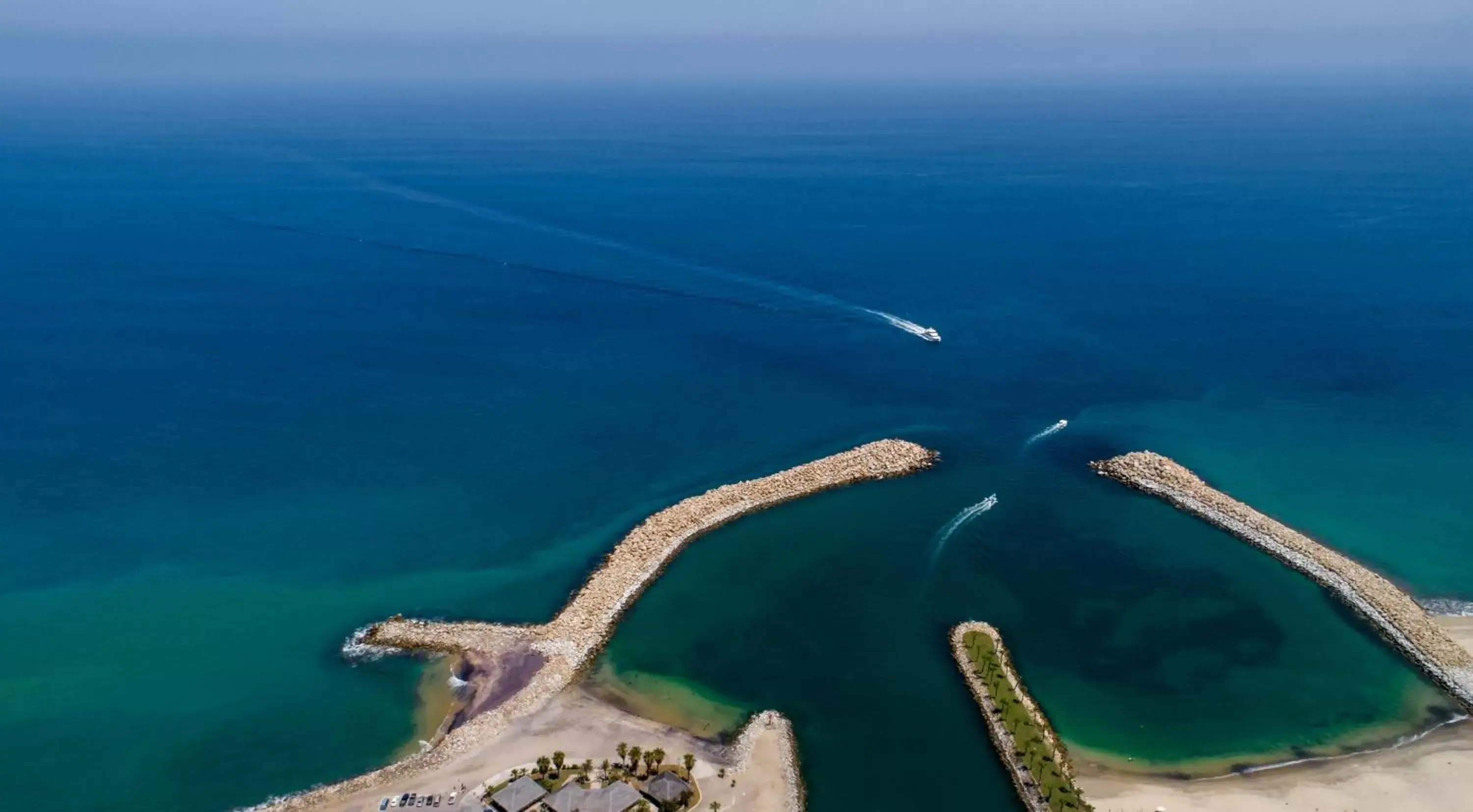 Beach, Bird's-eye View in La Marina Inn