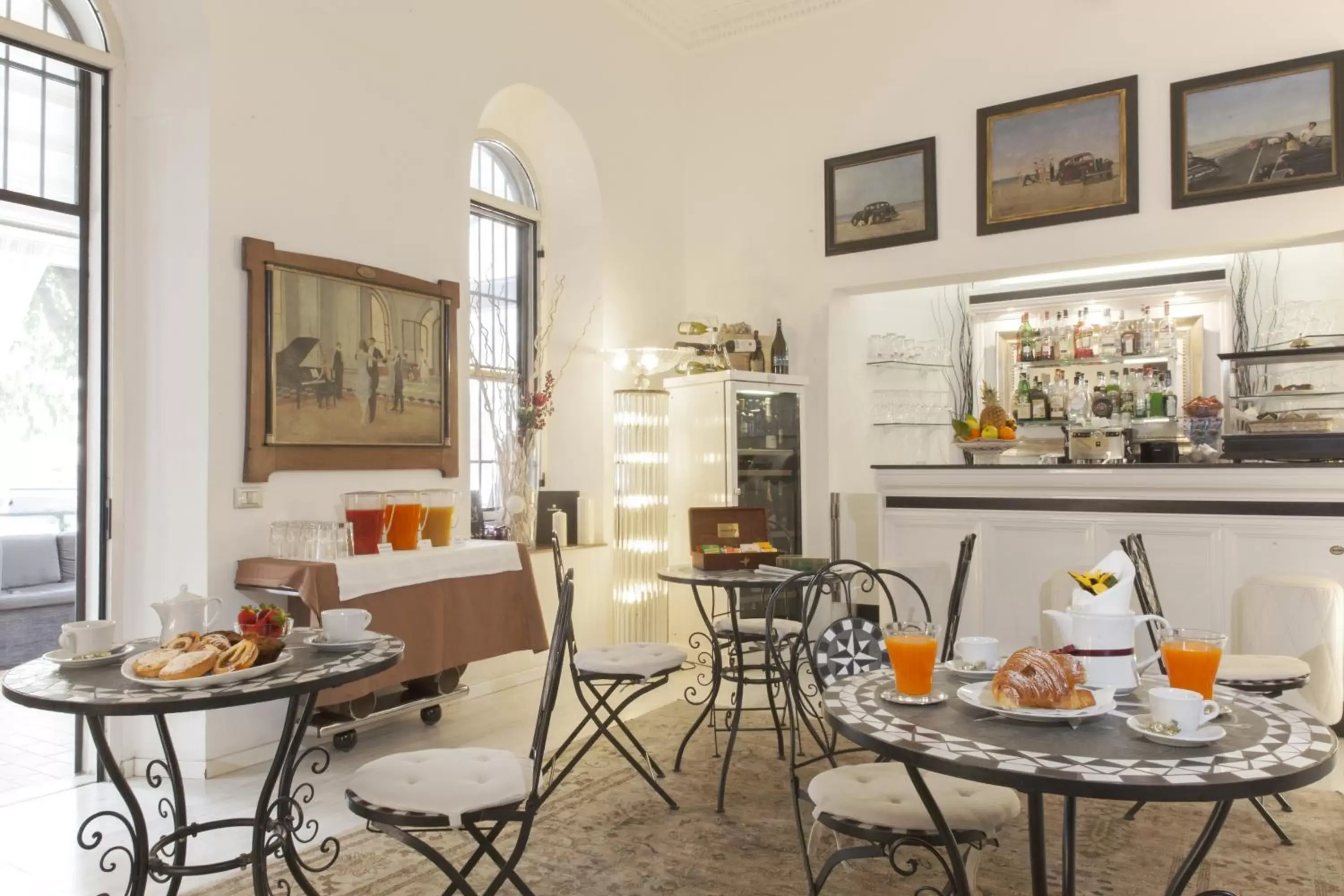 Restaurant/Places to Eat in Villa Pirandello