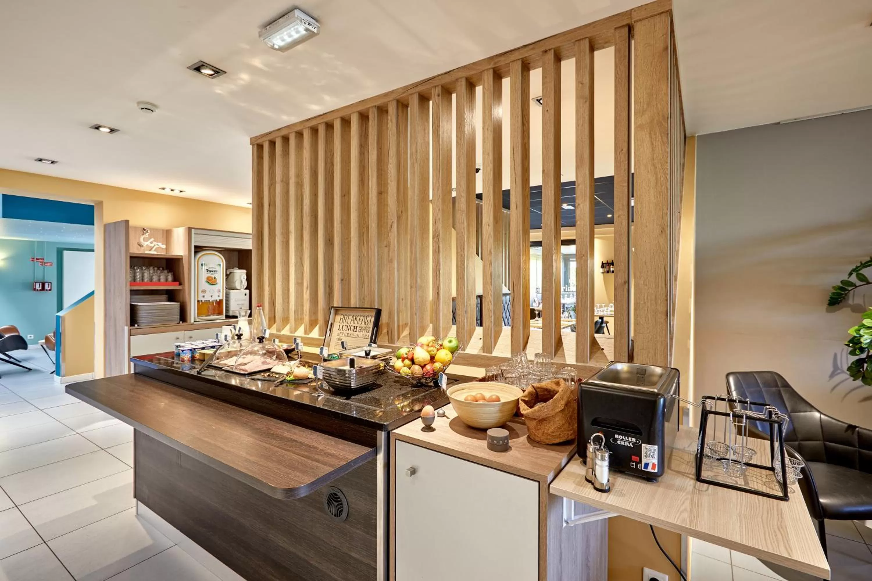 Breakfast in Kyriad La Roche Sur Yon