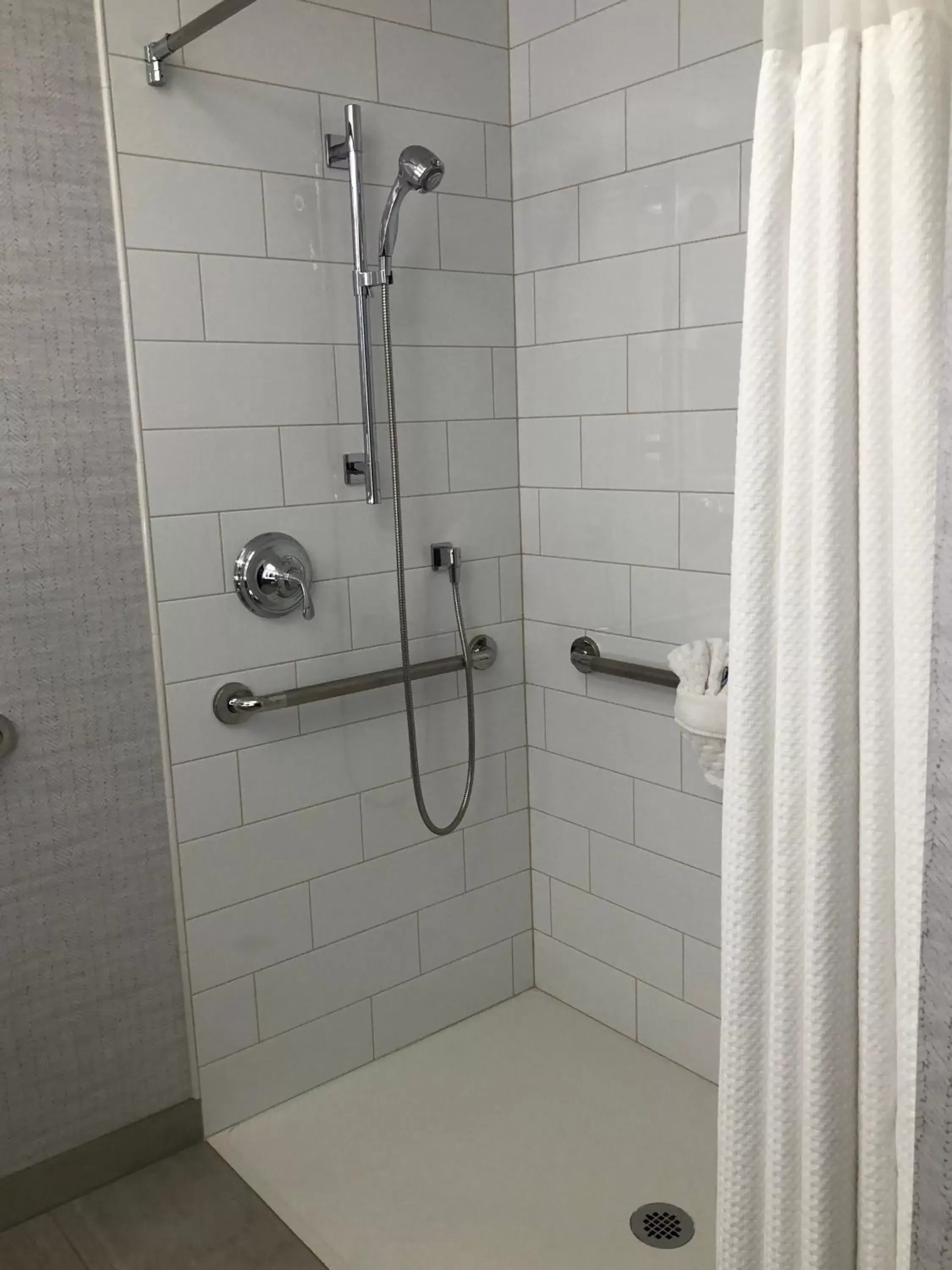 Shower, Bathroom in Best Western Premier Pasco Inn and Suites