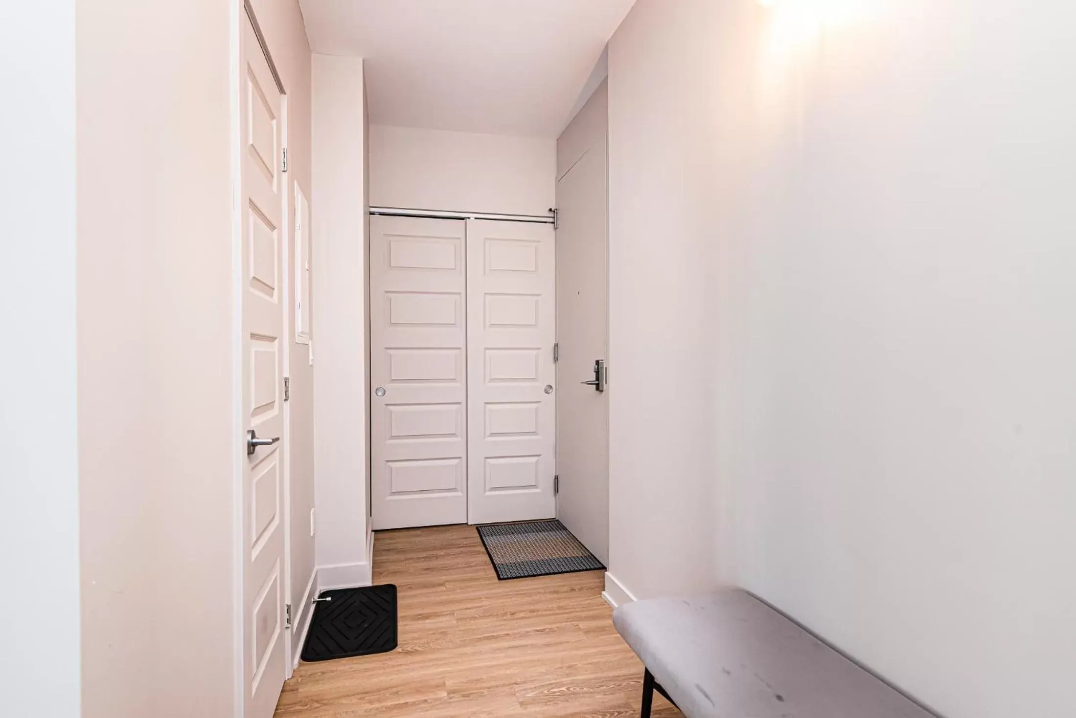 Seating area, Bathroom in WRFY Griffintown Apartment