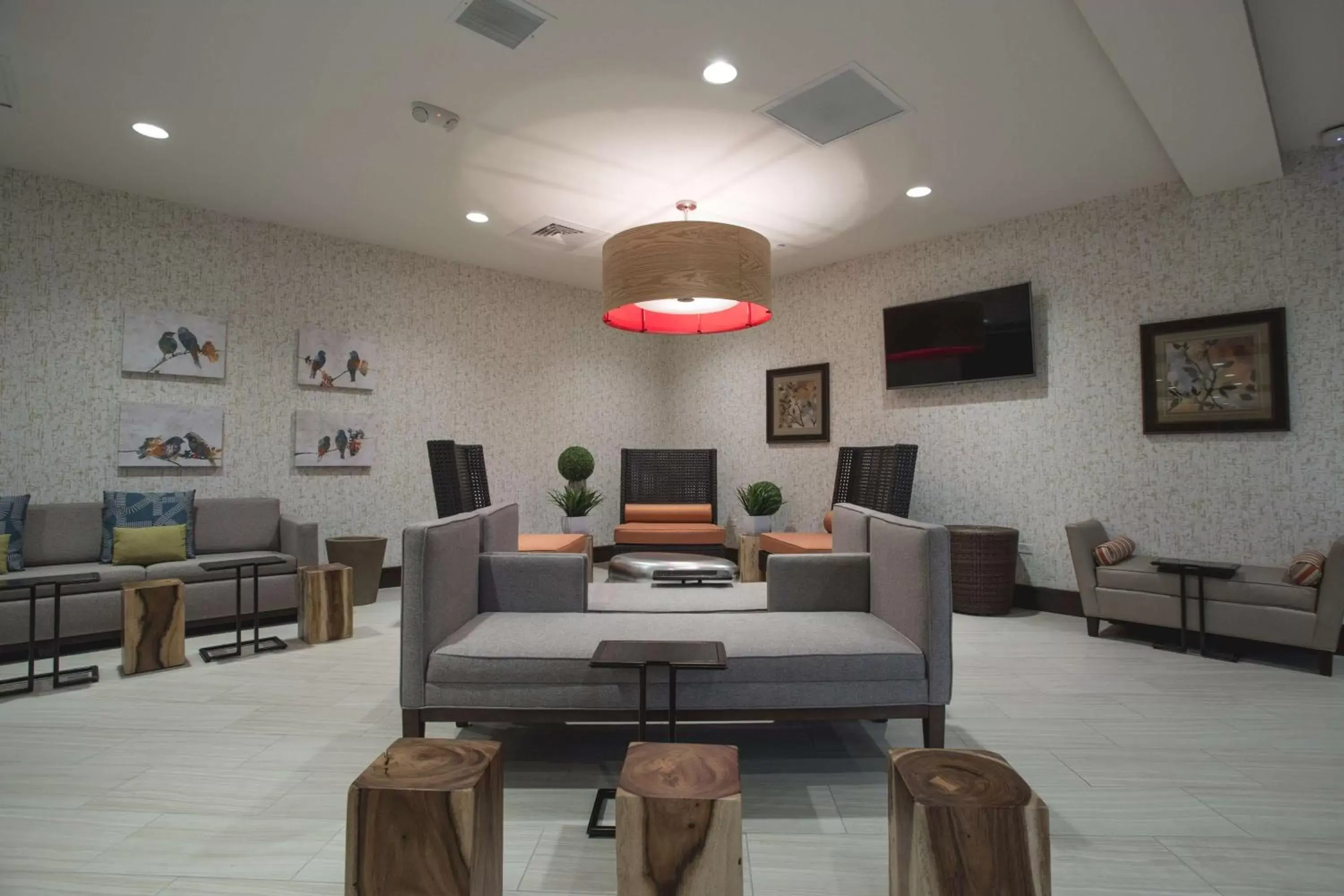 Living room, Seating Area in Hilton Garden Inn Bolingbrook I-55