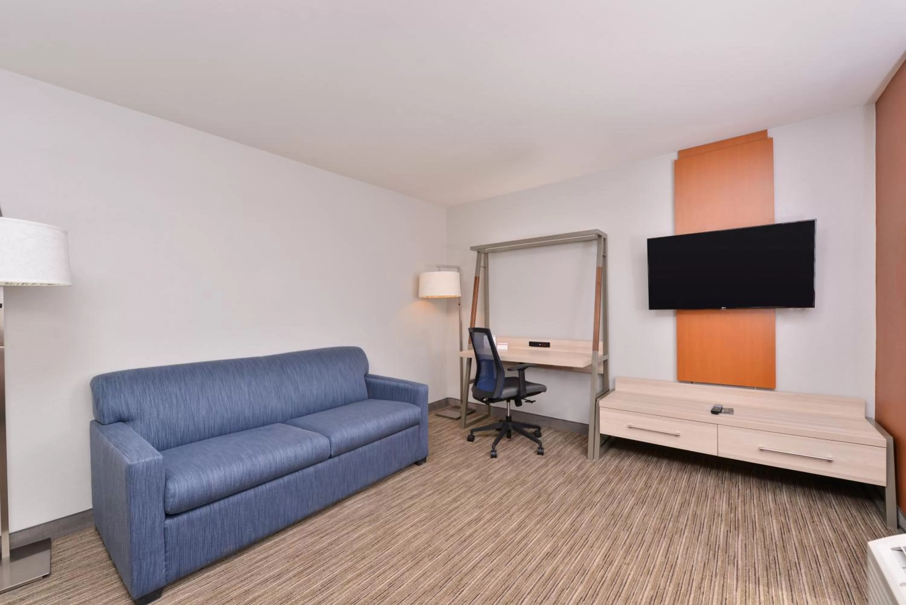 Photo of the whole room in Holiday Inn Express Sedona - Oak Creek by IHG