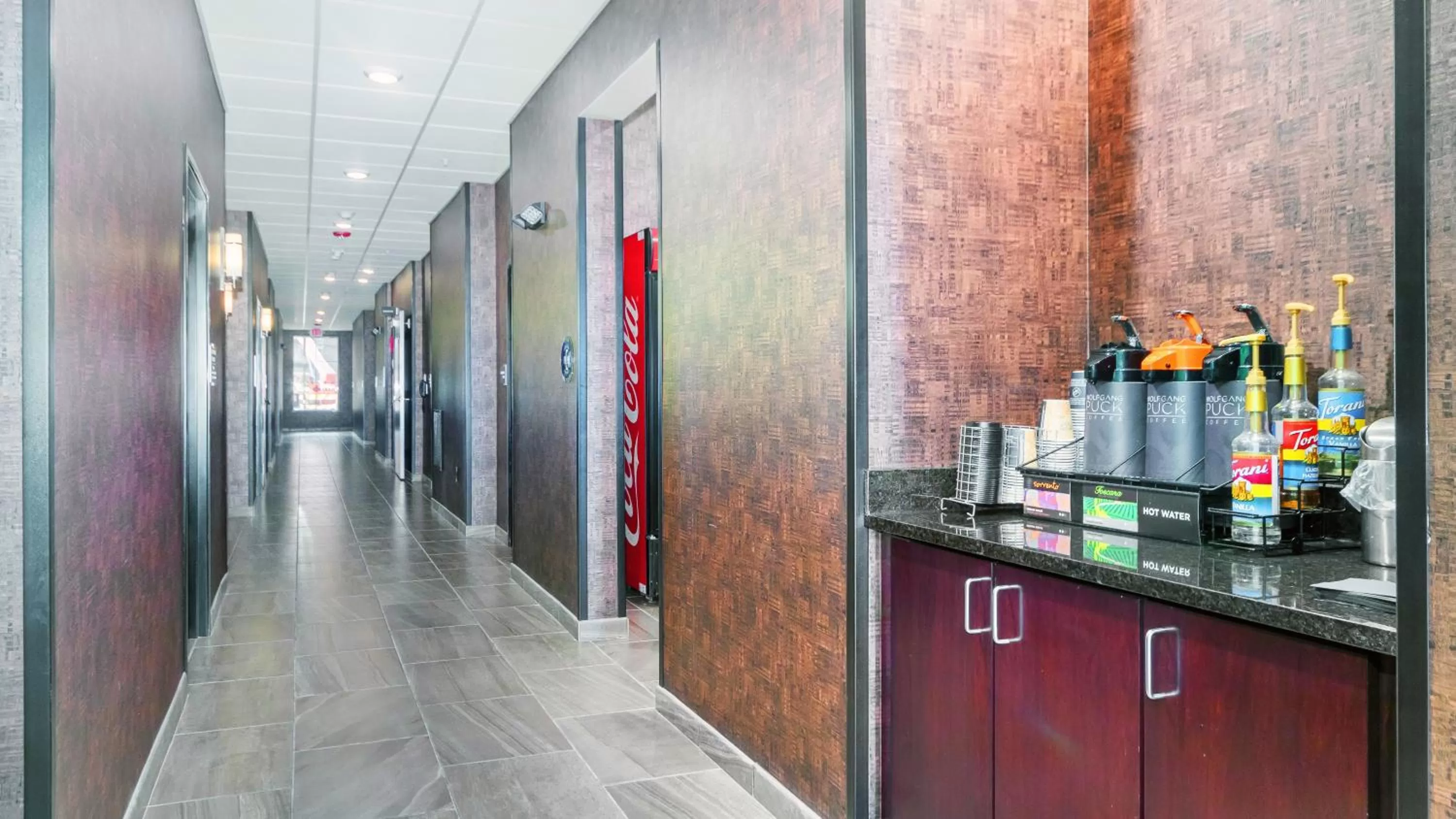 Drinks in Cobblestone Hotel & Suites - Janesville