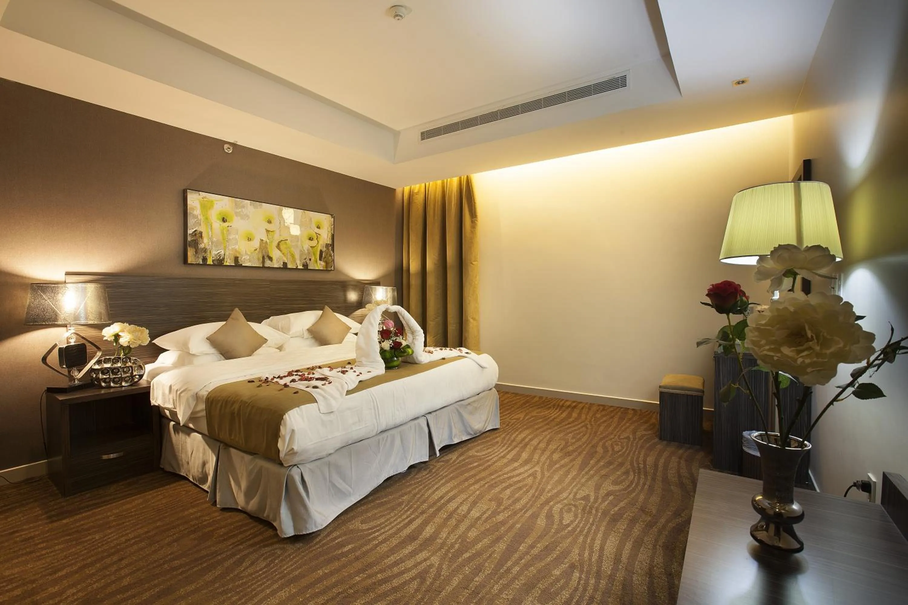 Bed in Hayat Watheer for serviced Apartment