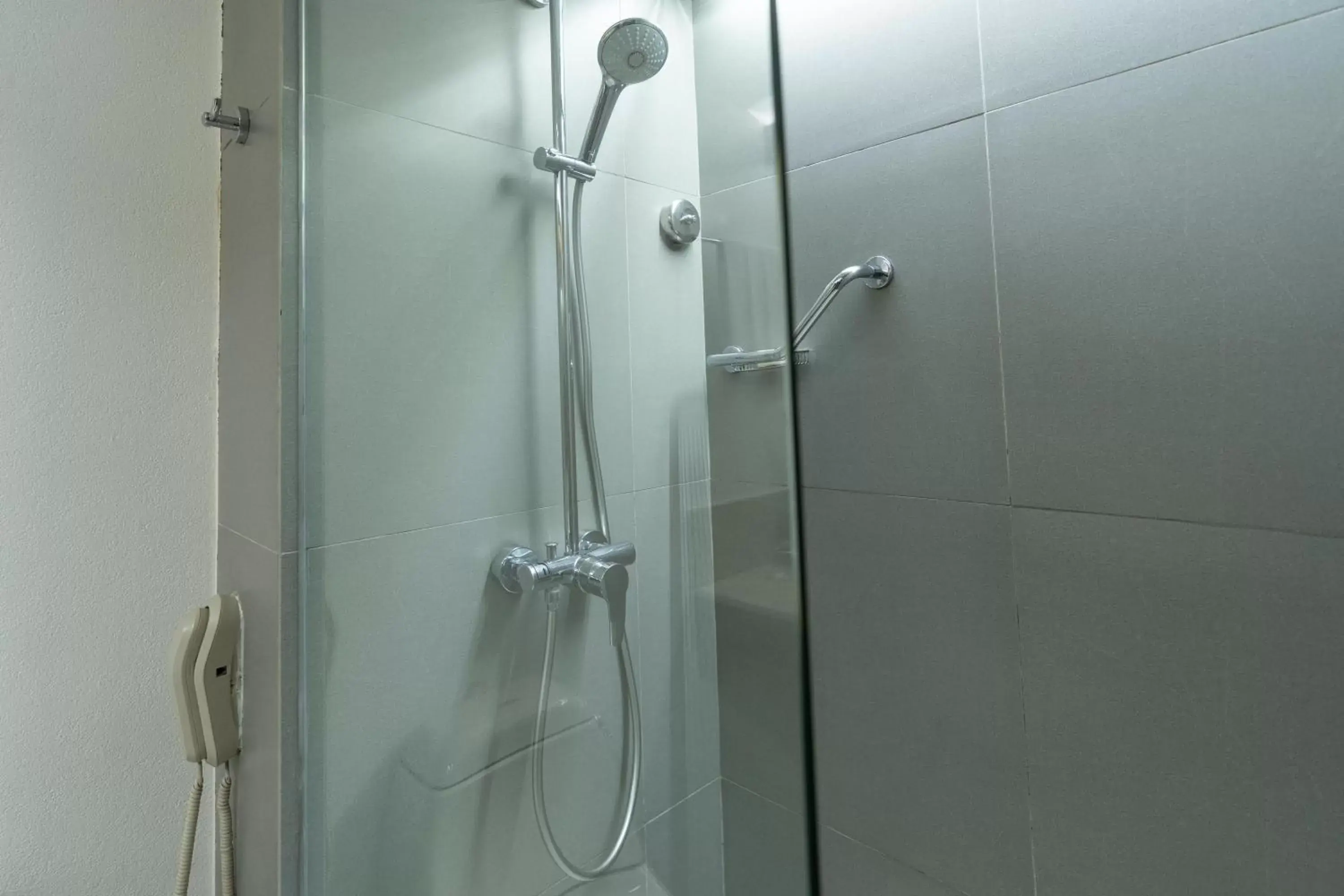 Shower, Bathroom in Marco Polo Plaza Cebu