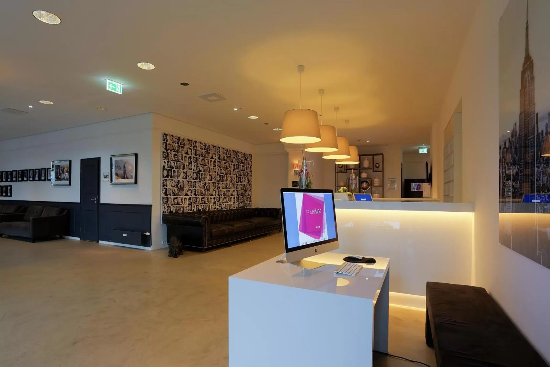 Lobby or reception in FourSide Hotel Trier