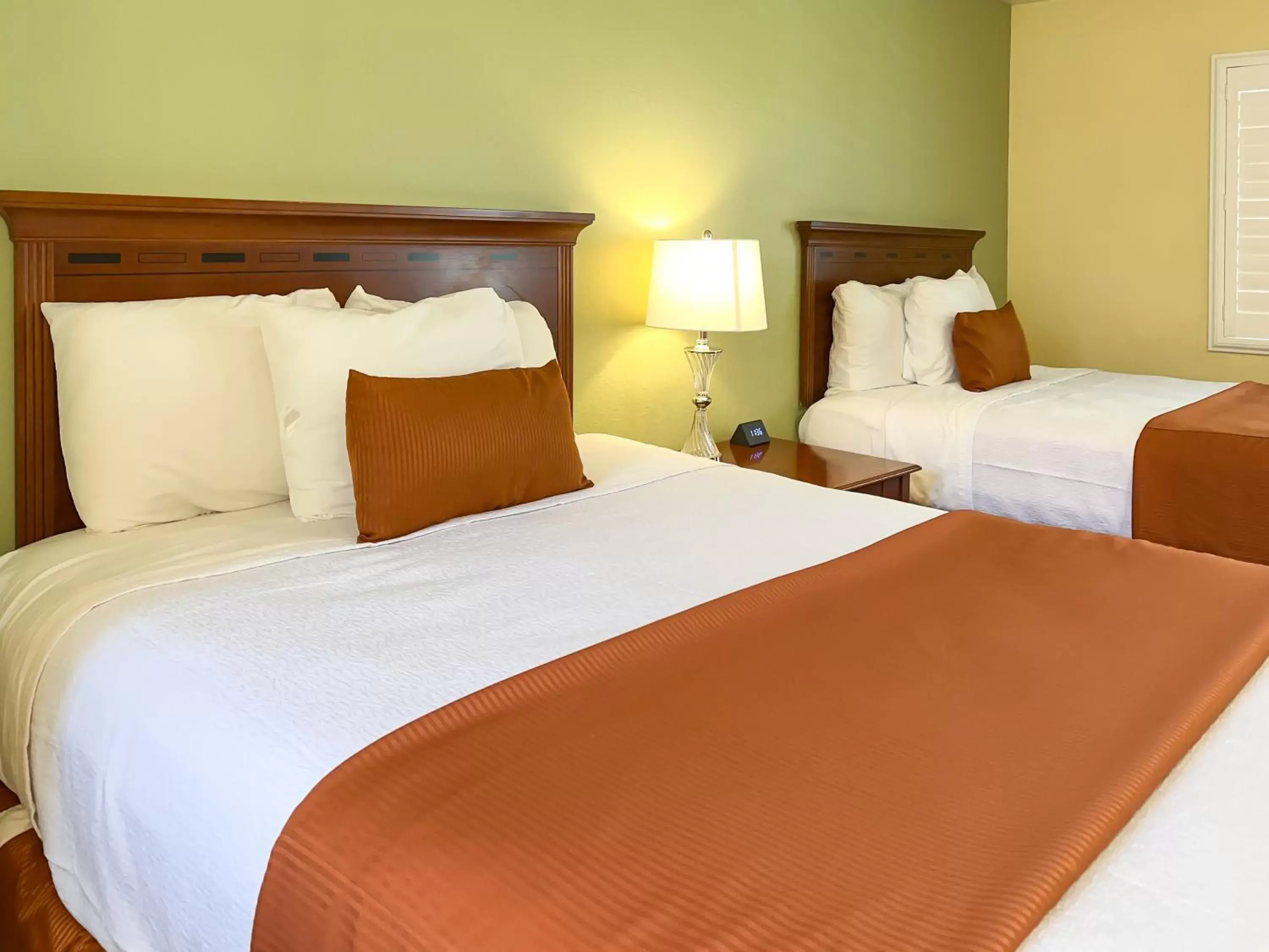 View (from property/room), Bed in The Old West Inn View (from property/room), Bed in The Old West Inn