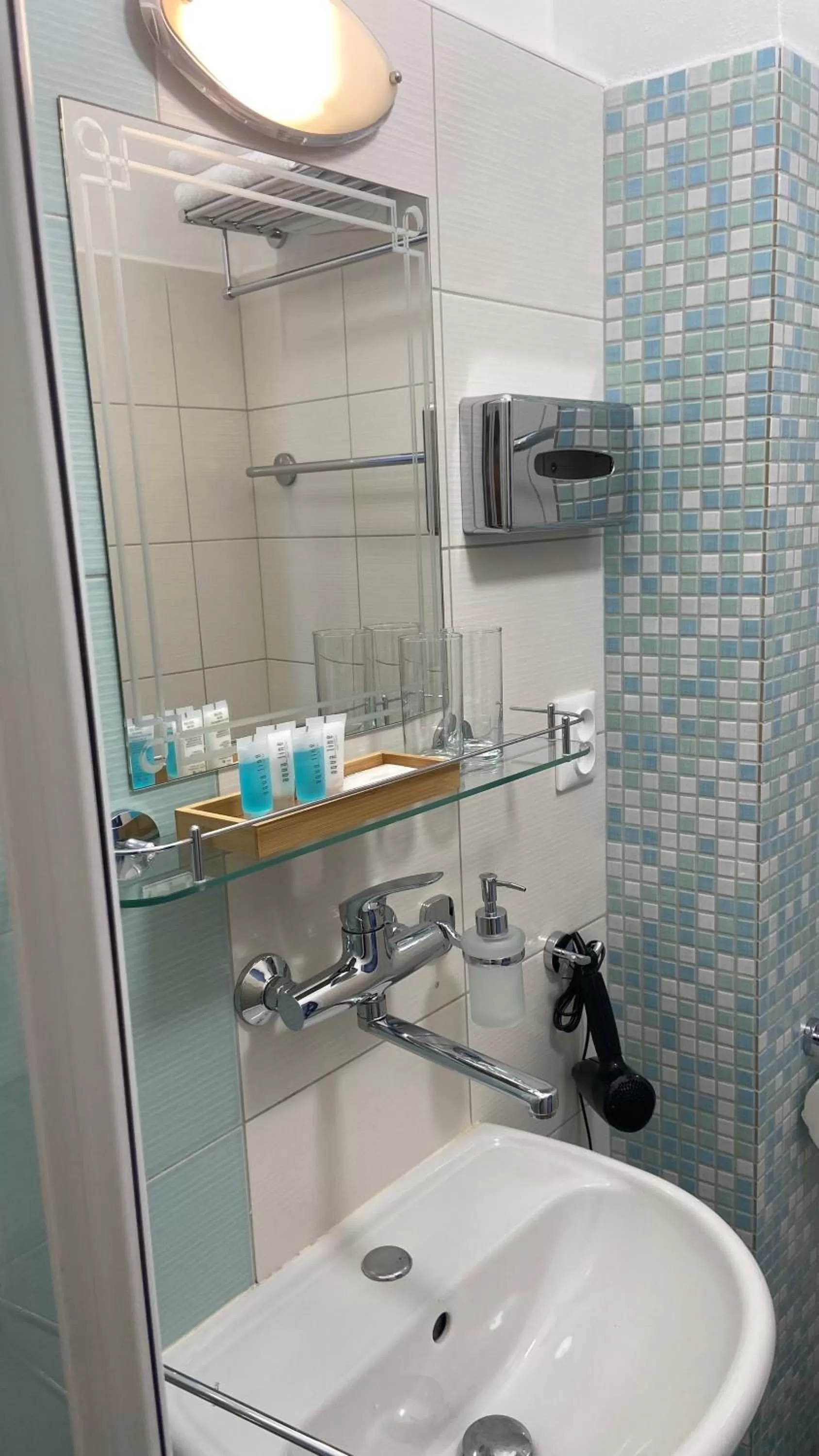 Shower in Aparthotel Slezák