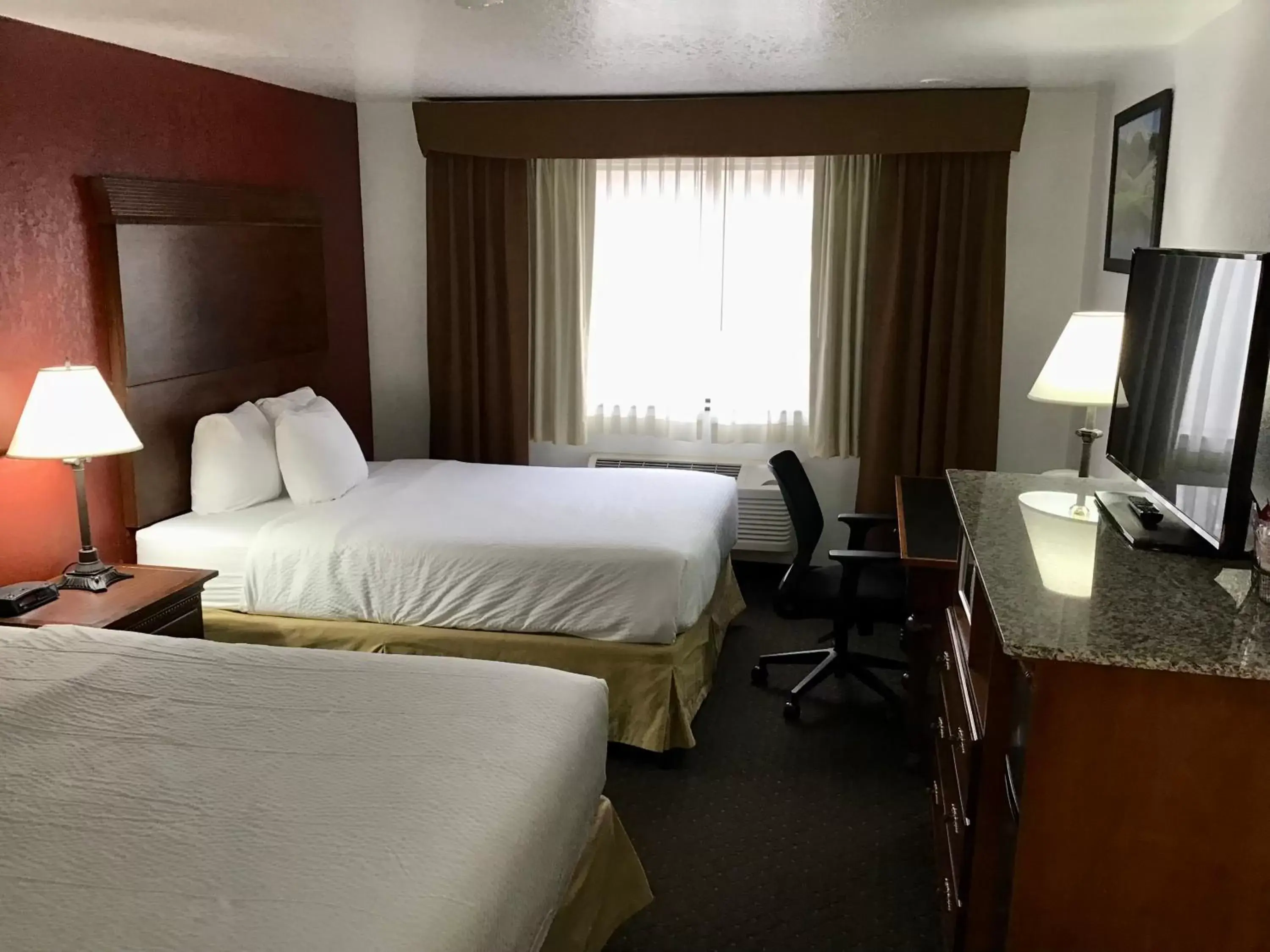 Photo of the whole room, Bed in Ramada by Wyndham Helena