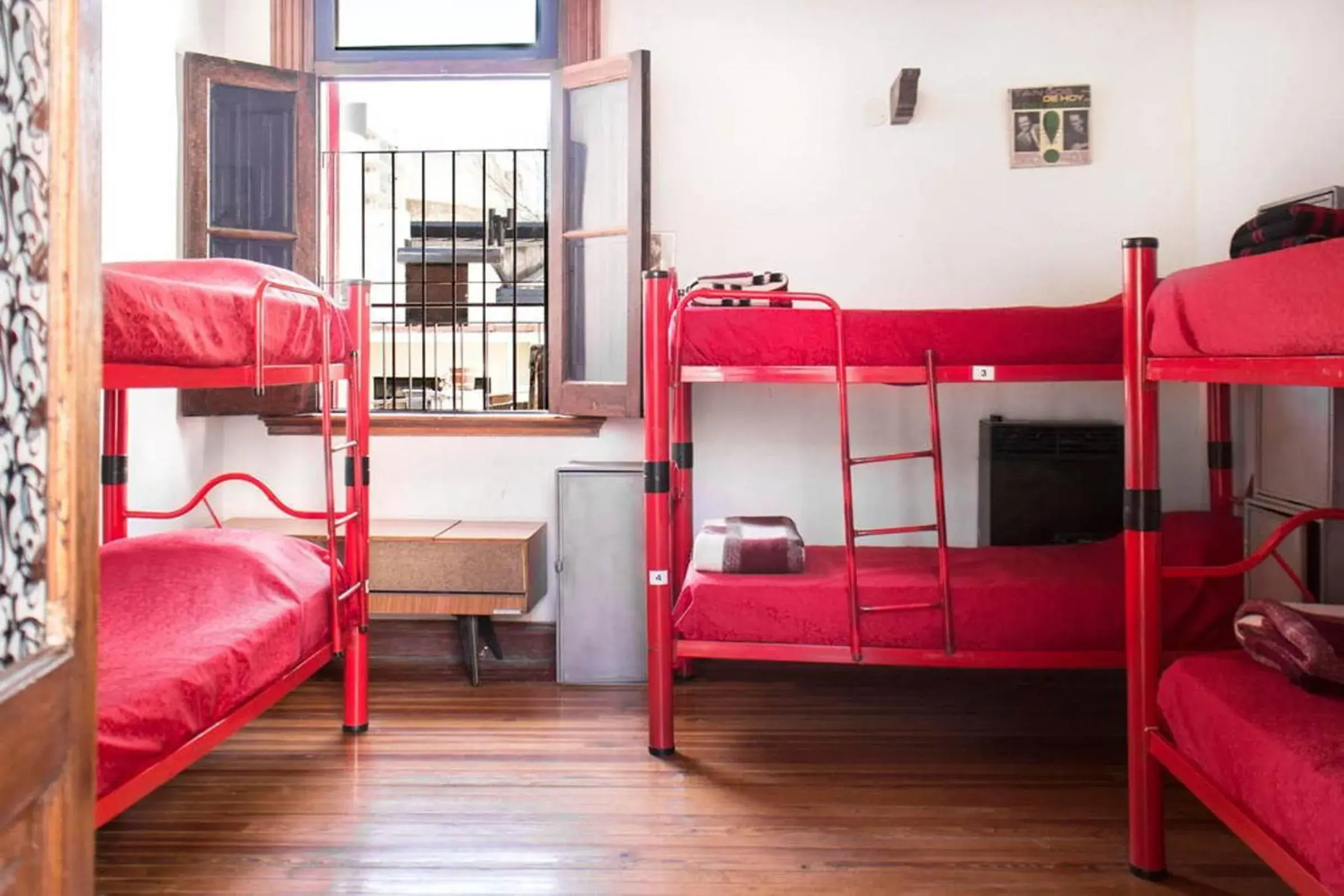 Bedroom, Bunk Bed in Play Hostel Soho