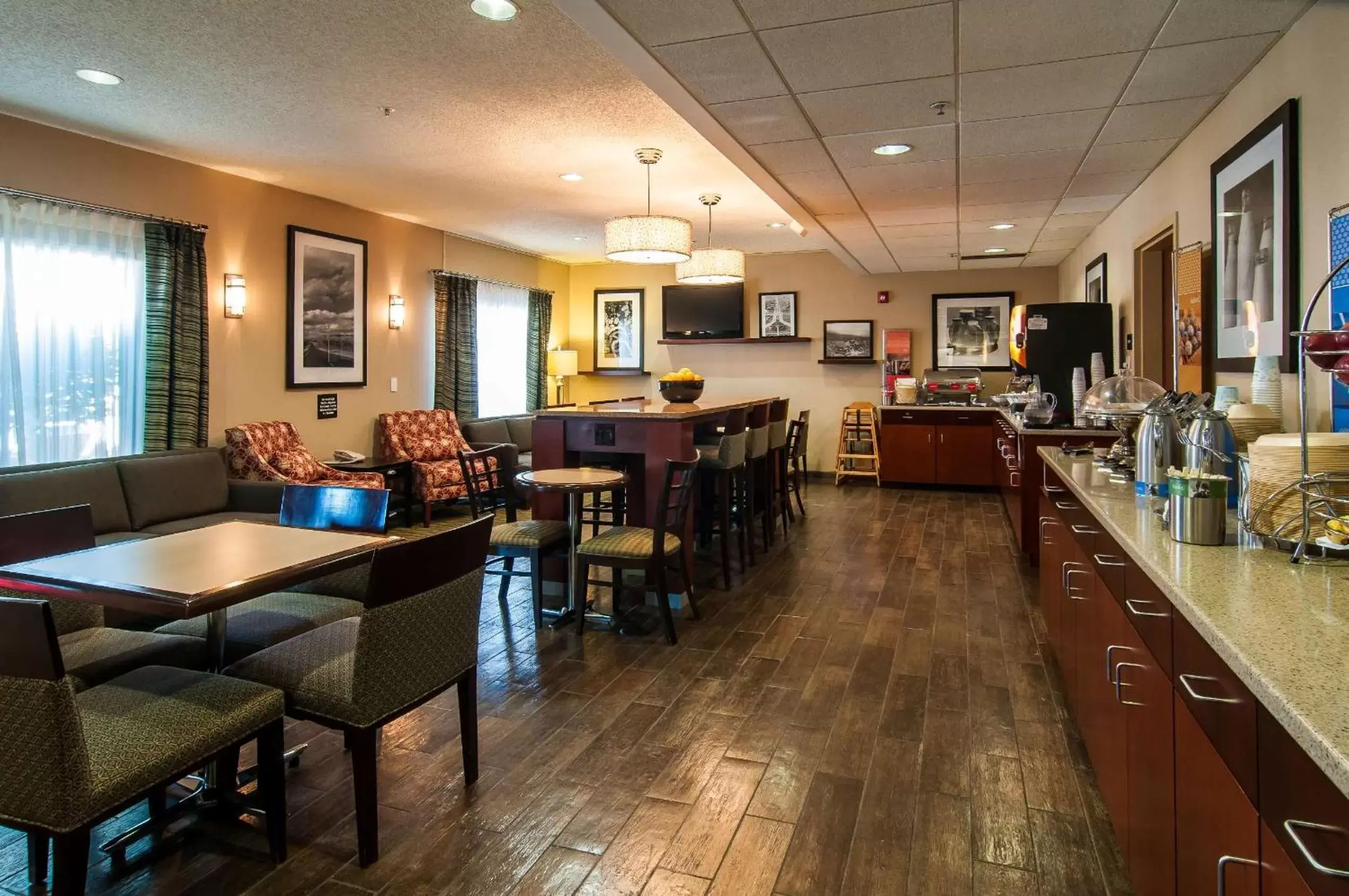 Lobby or reception, Restaurant/Places to Eat in Hampton Inn Boise - Airport