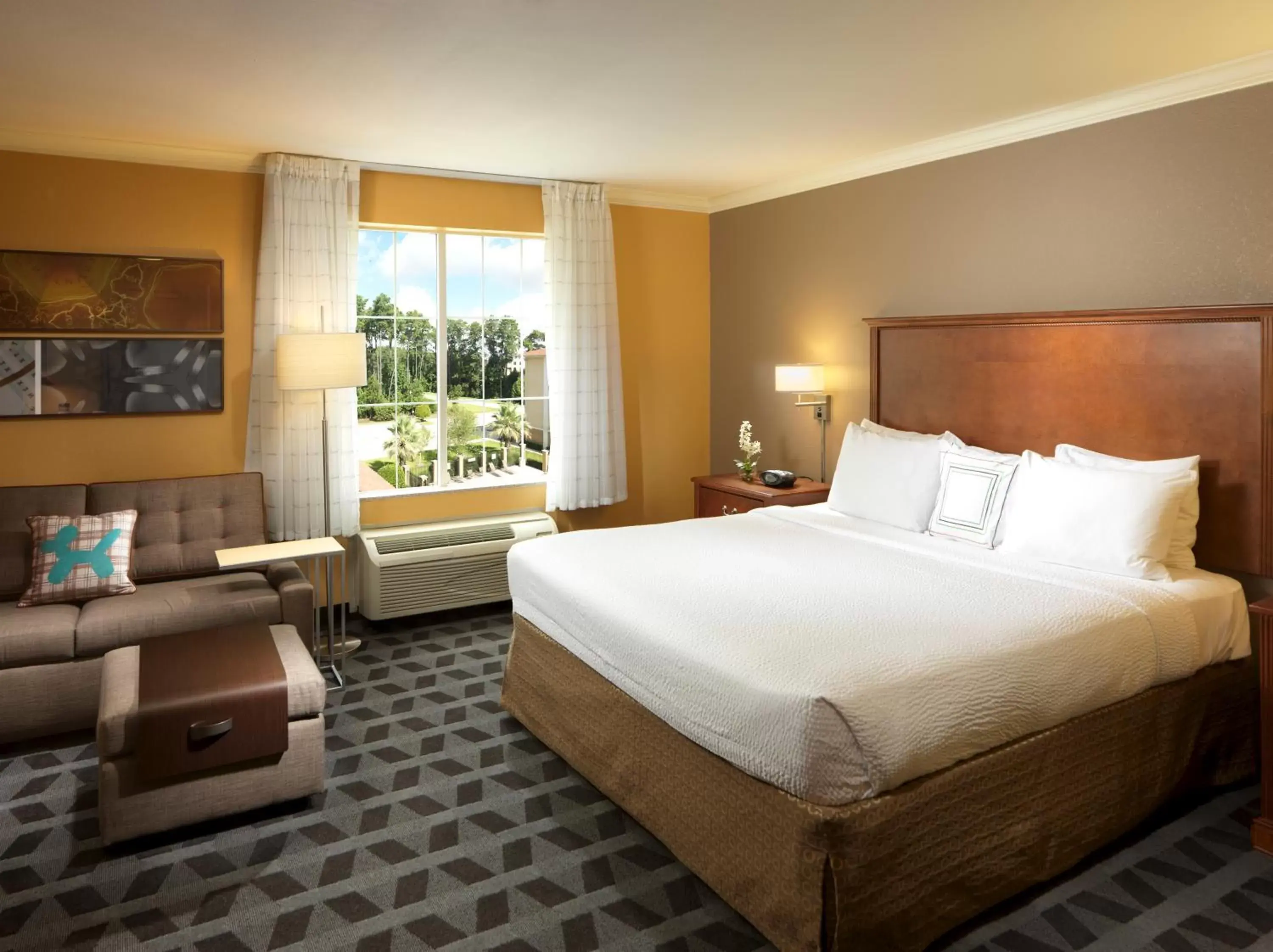 Photo of the whole room, Bed in TownePlace Suites Houston Intercontinental Airport