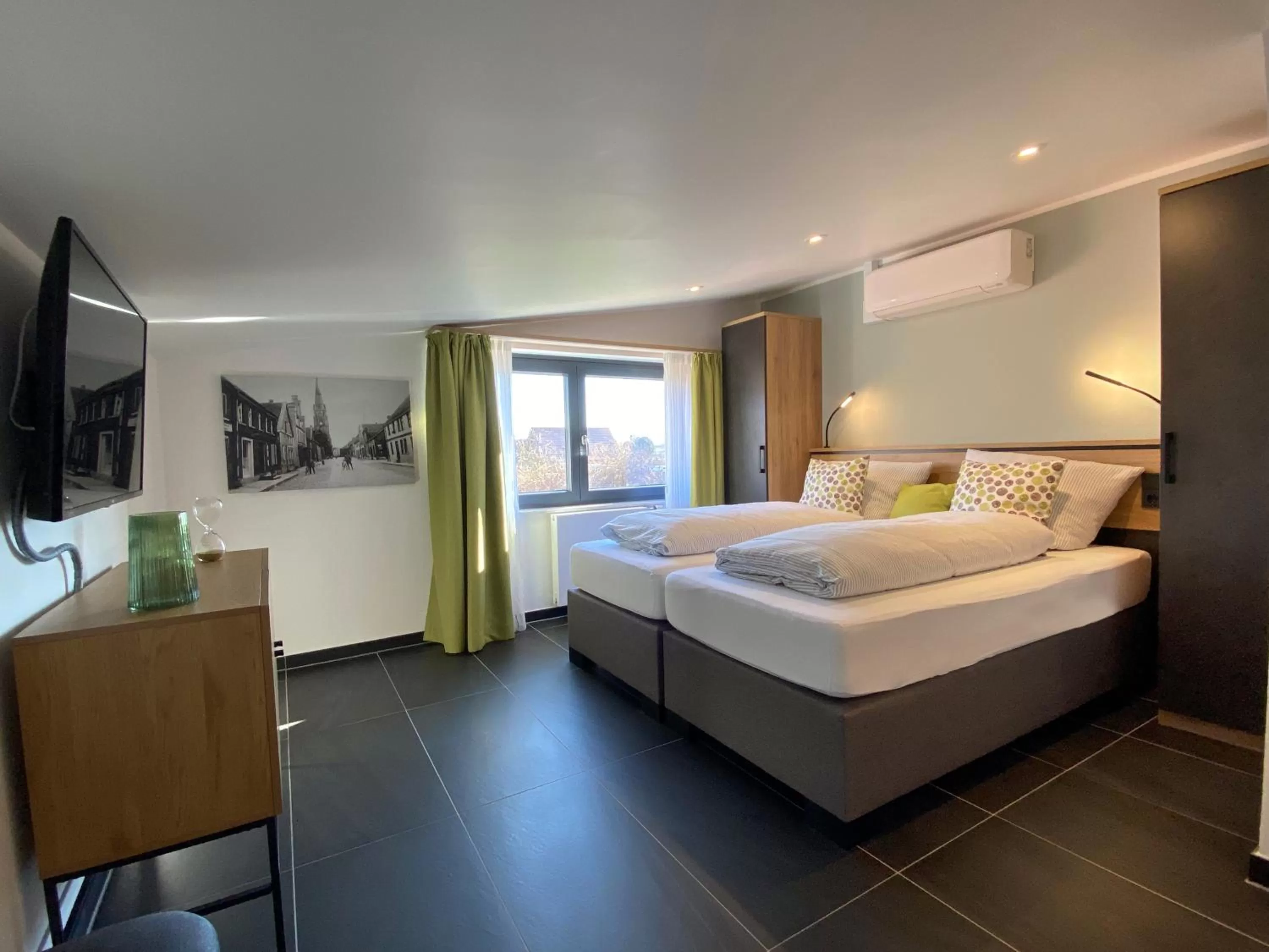 Bedroom, Bed in OlfenLodge