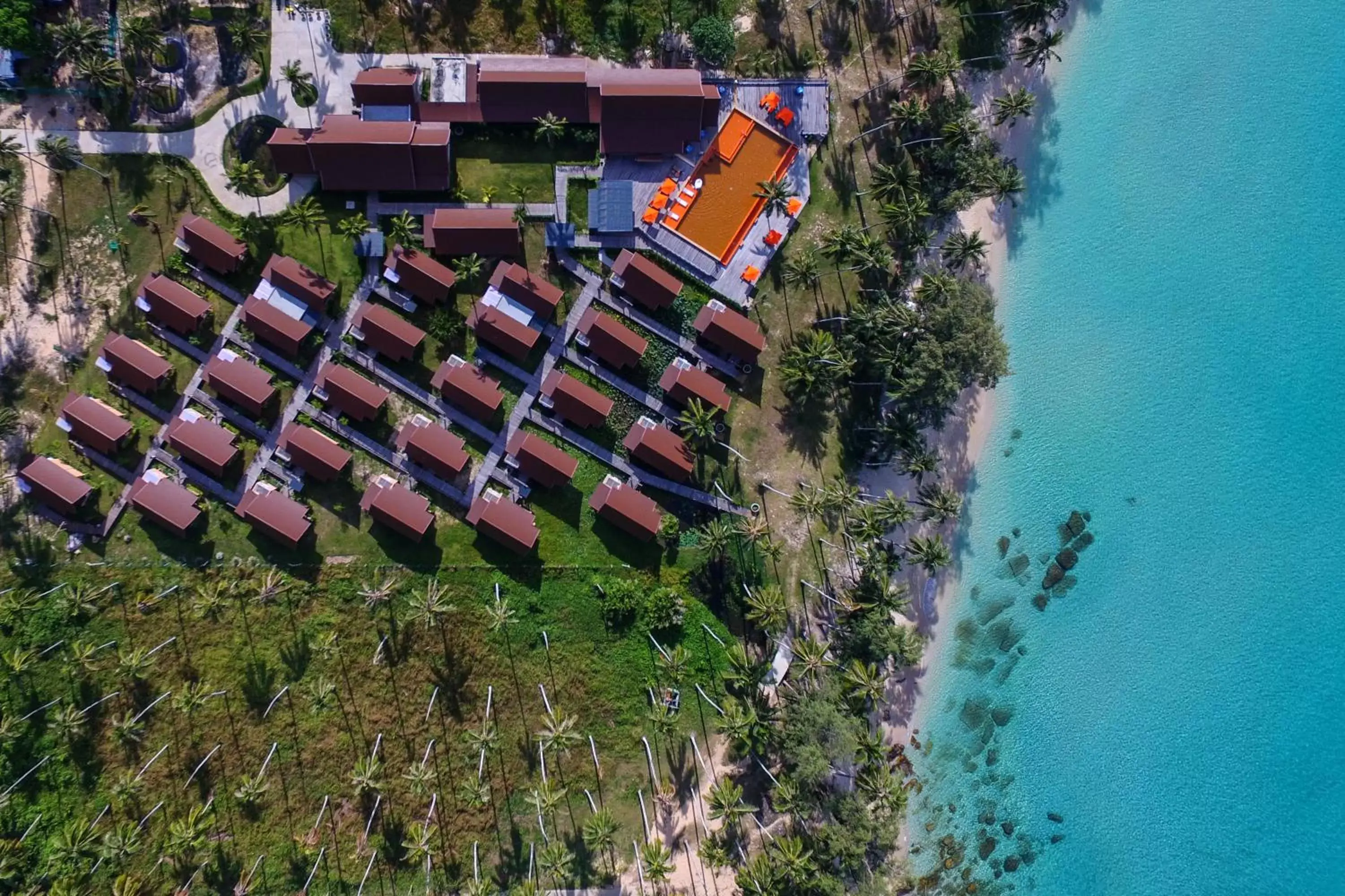 Property building in Koh Kood Paradise Beach Property building in Koh Kood Paradise Beach