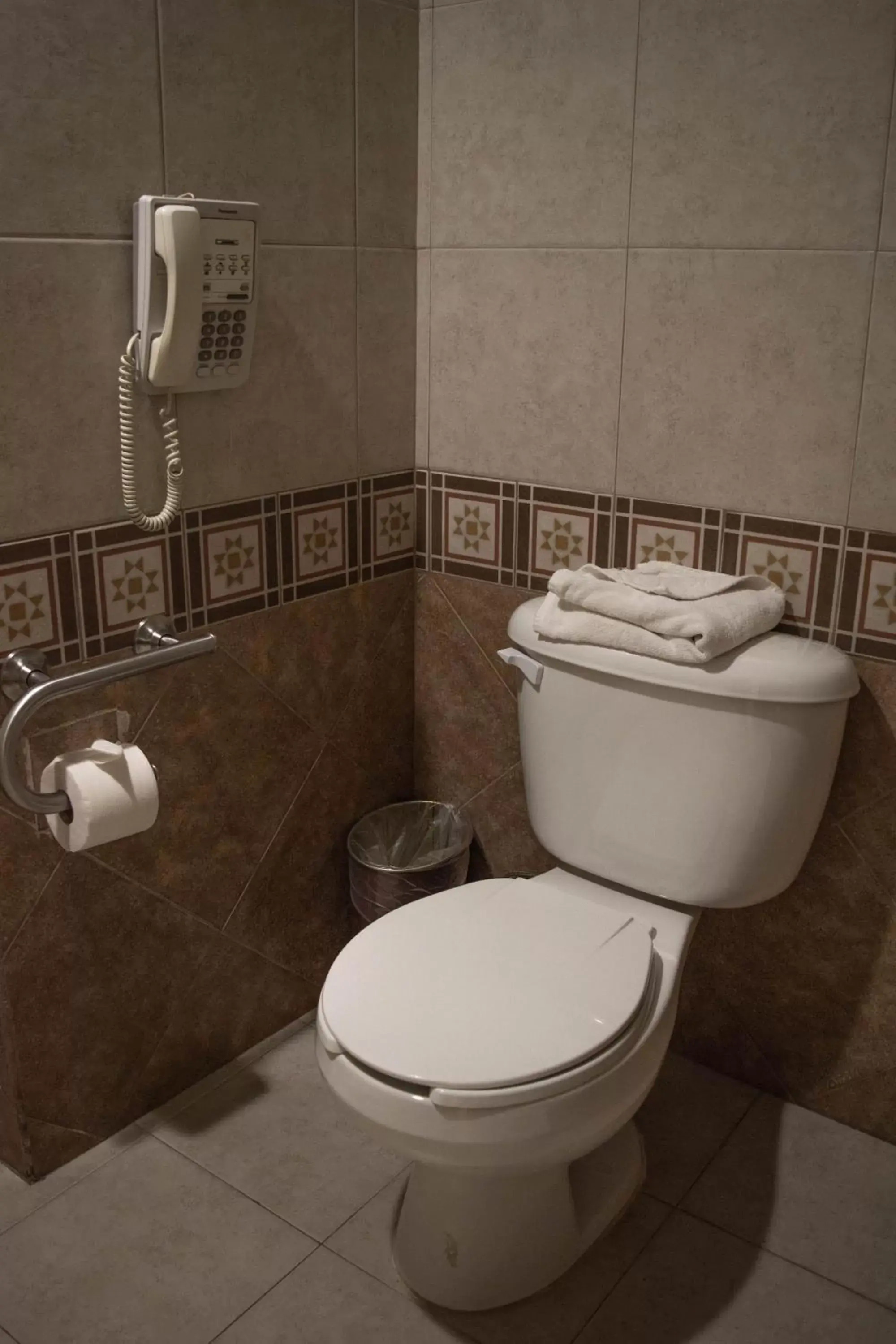 Toilet, Bathroom in Hoteles Villa Mercedes San Cristobal