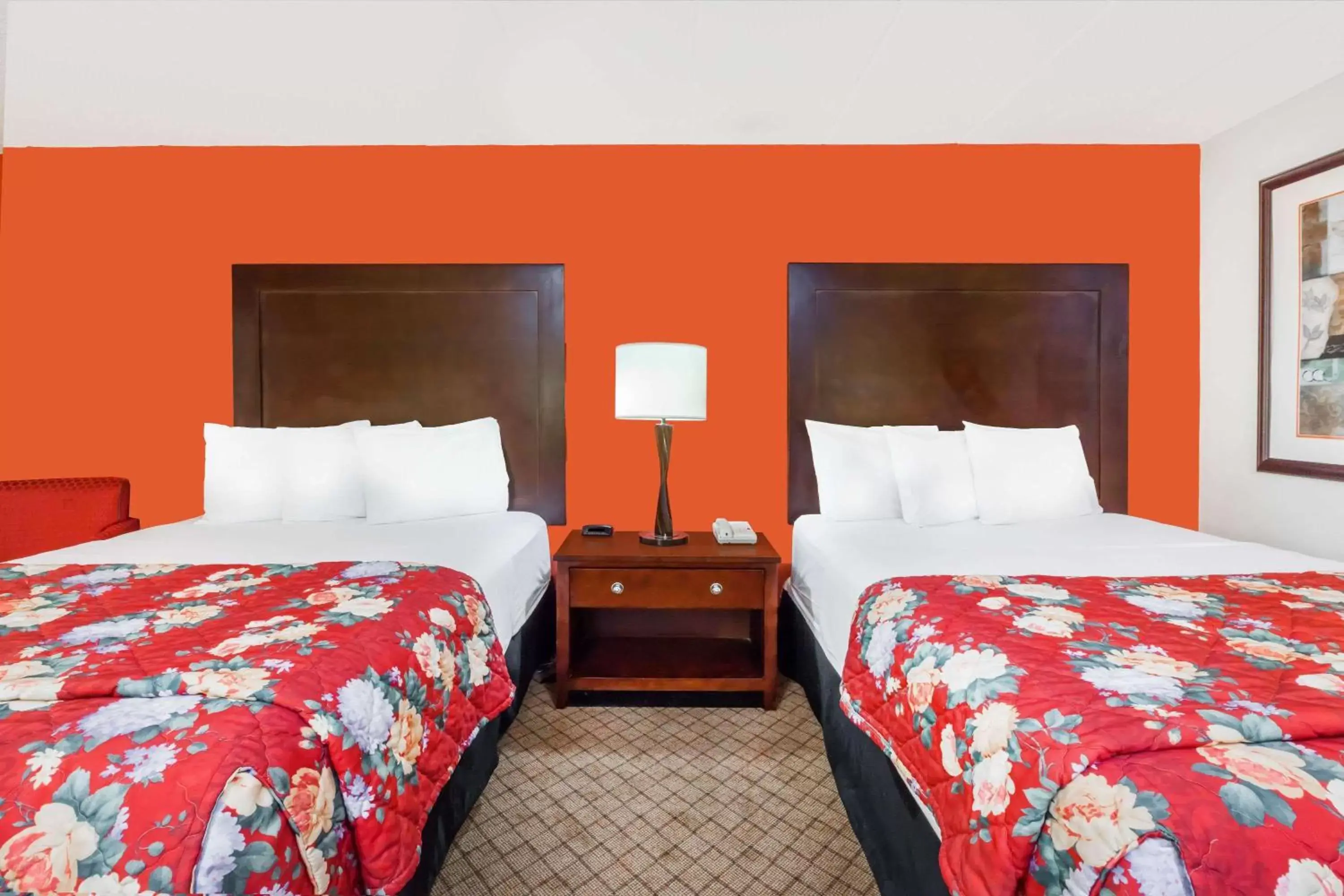 Photo of the whole room, Bed in Ramada by Wyndham Lansing Hotel & Conference Center