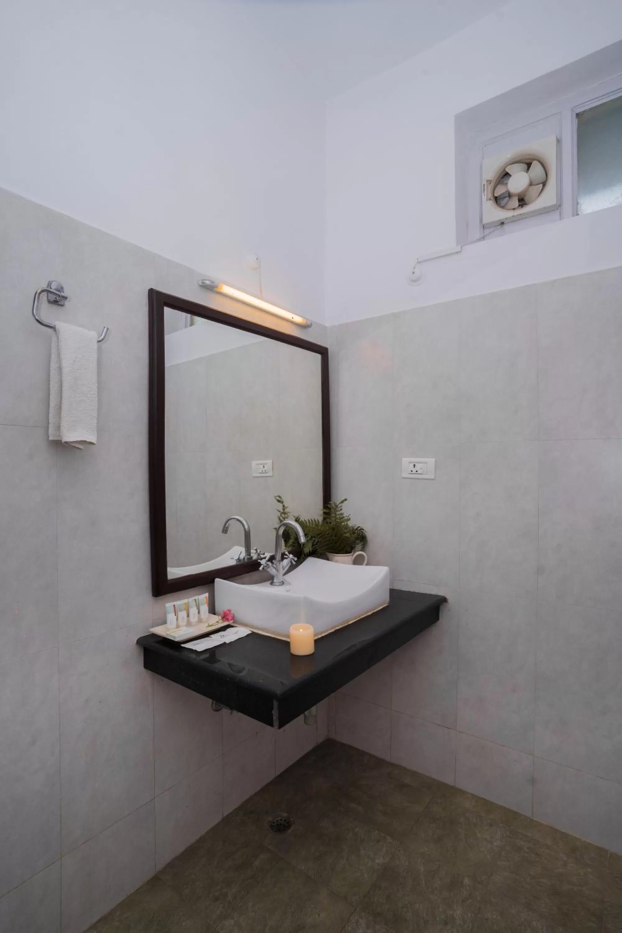 Bathroom in Bhikampur Lodge By Nine Hotels