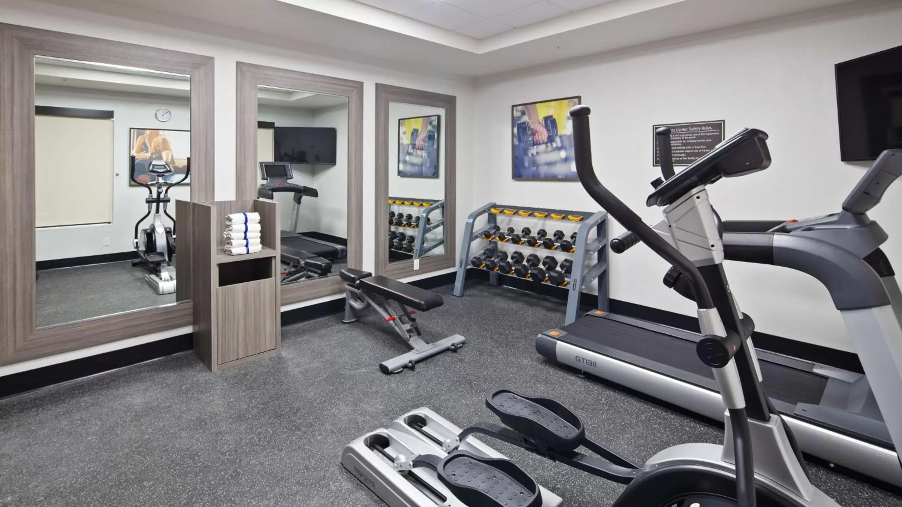 Fitness centre/facilities, Fitness Center/Facilities in Best Western Green Oaks Inn