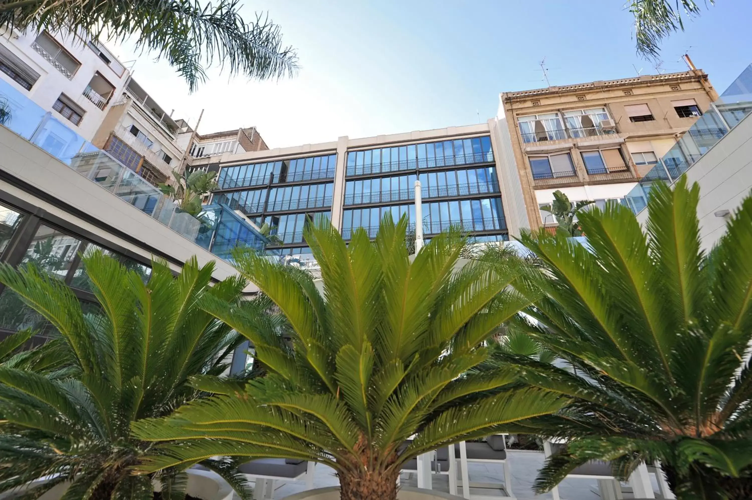 Swimming pool, Property Building in Hotel Indigo Barcelona - Plaza Catalunya, an IHG Hotel