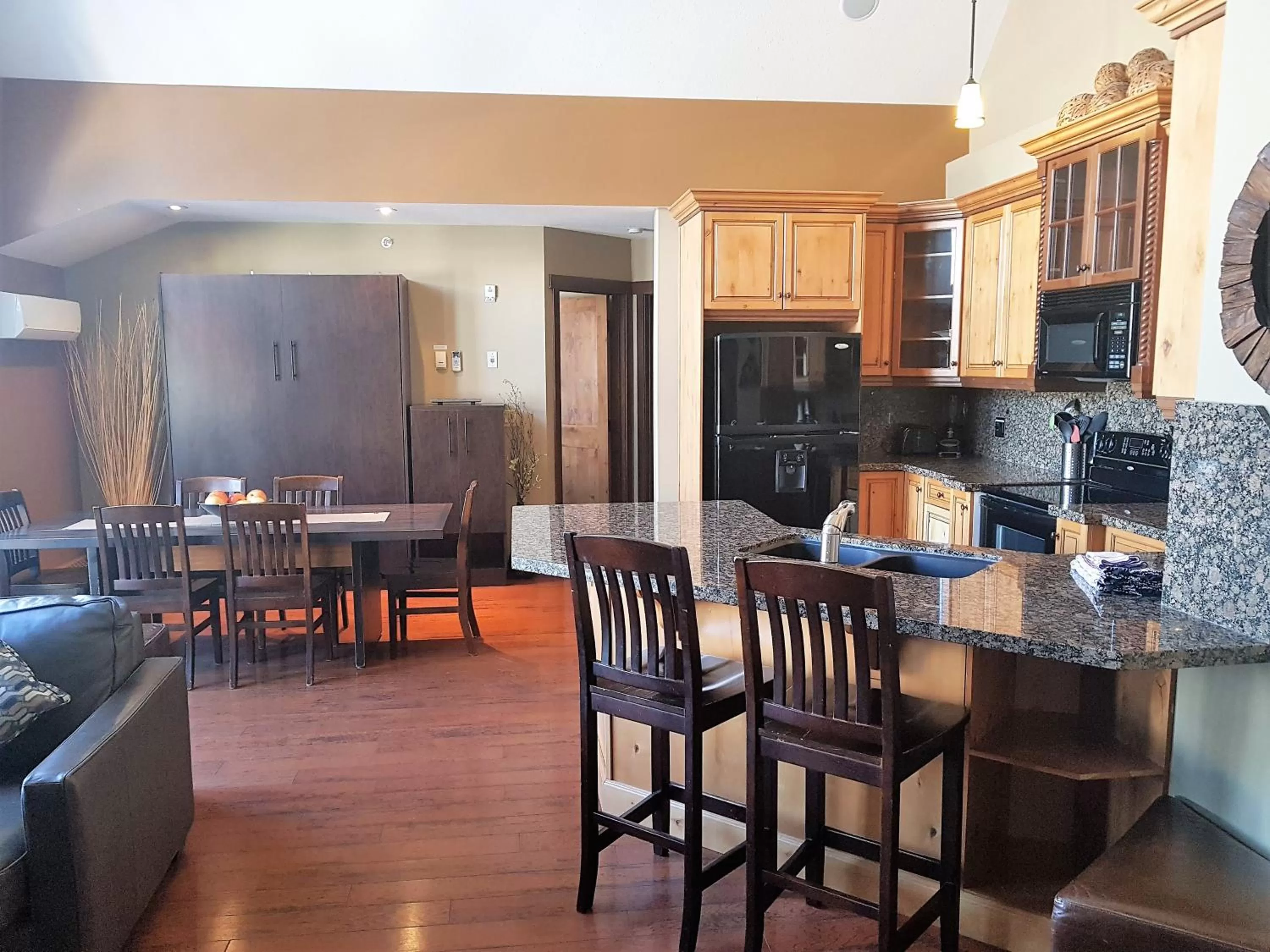 Kitchen or kitchenette in PRC Annex - Pet Friendly