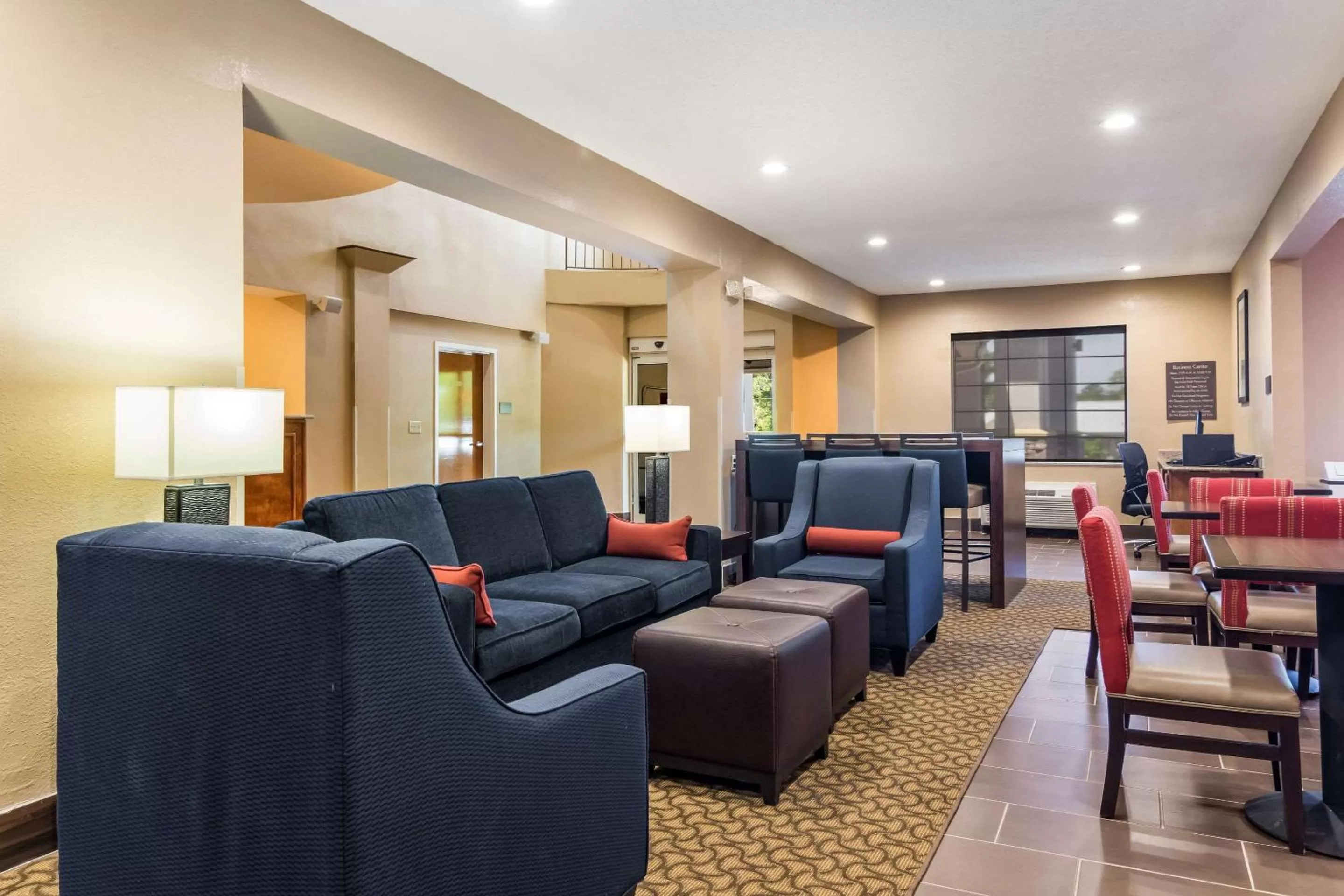 Lobby or reception in Comfort Suites Eufaula North