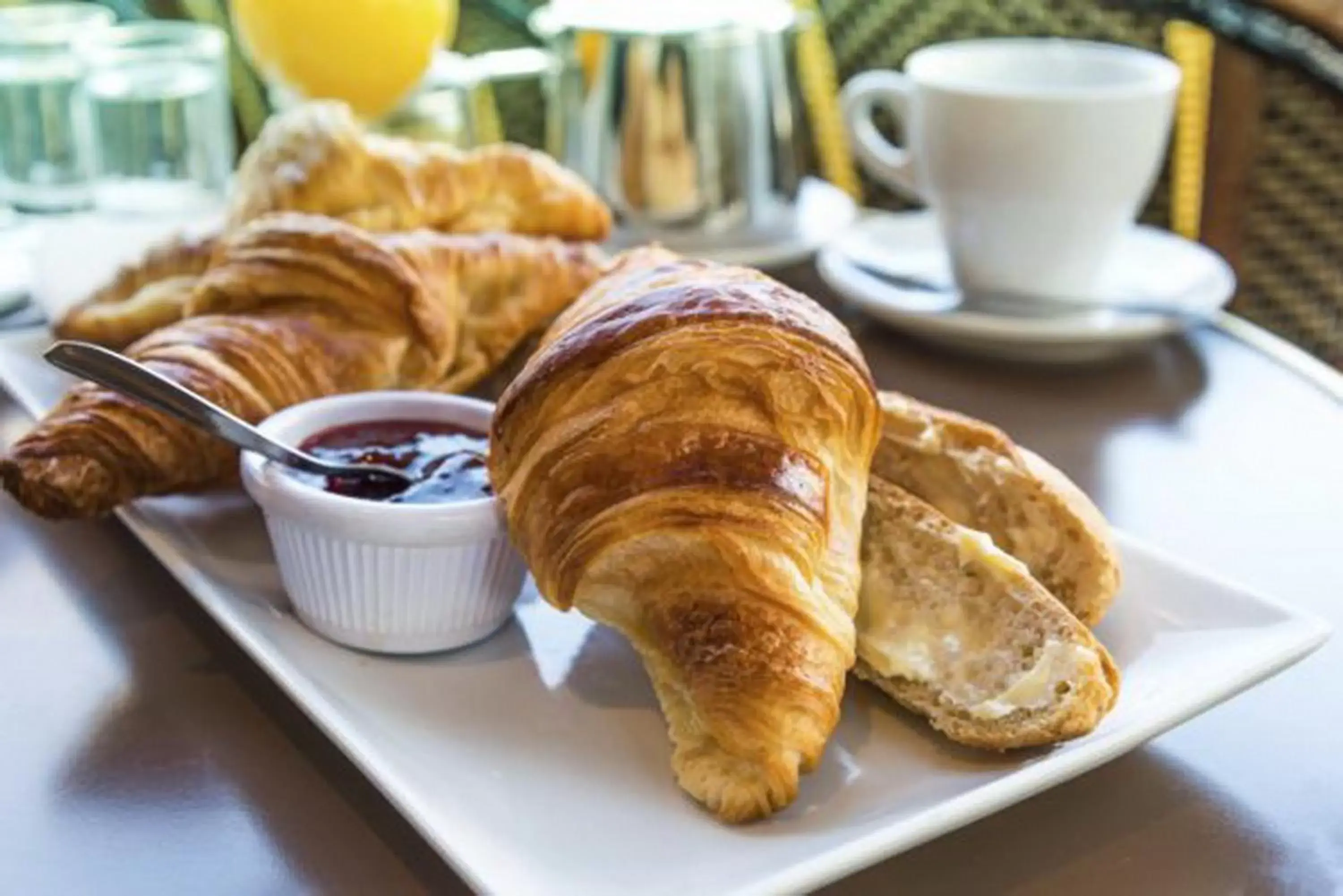 Breakfast in Hotel Plaza del Lili