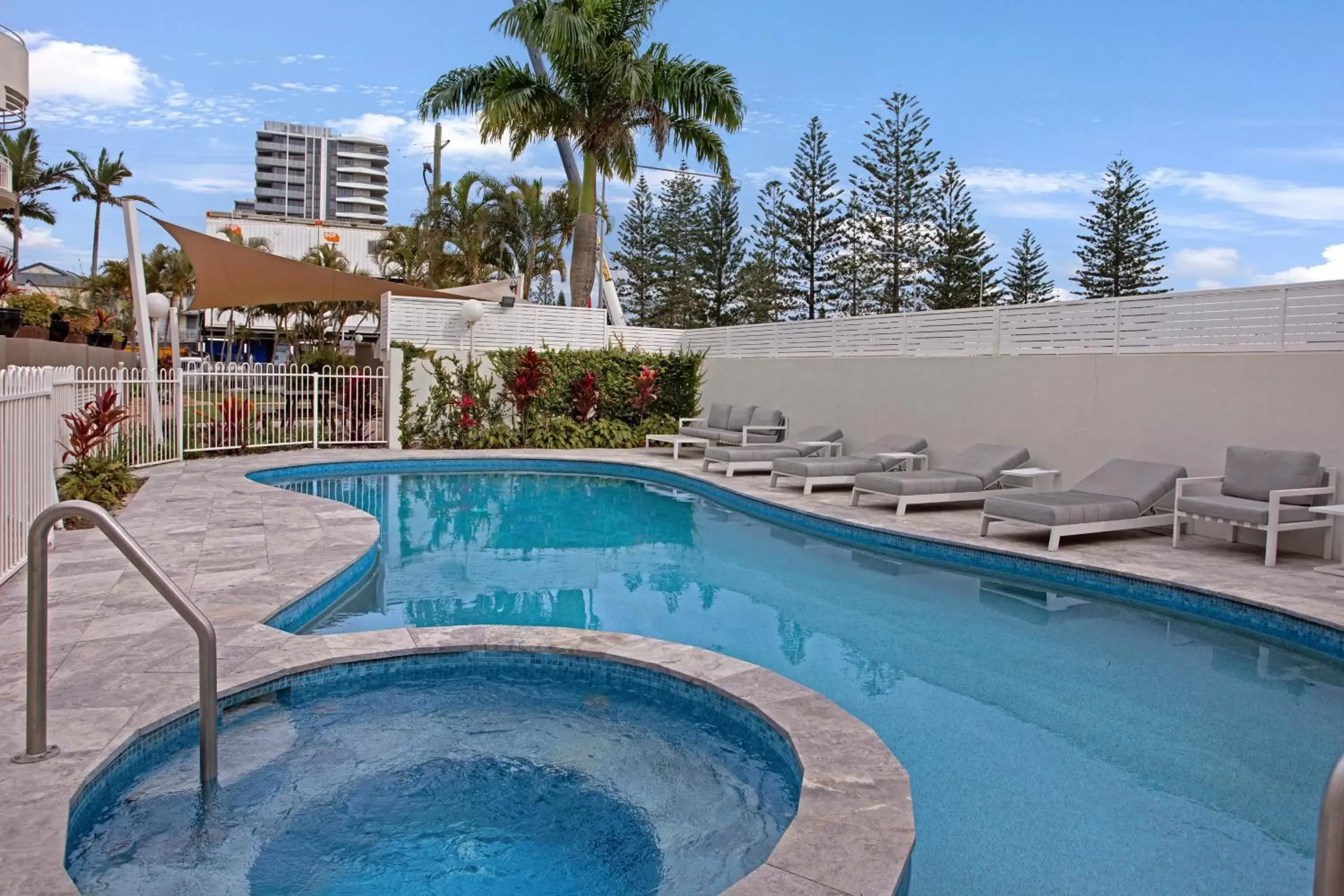 Day, Swimming Pool in Kirra Palms Holiday Apartments