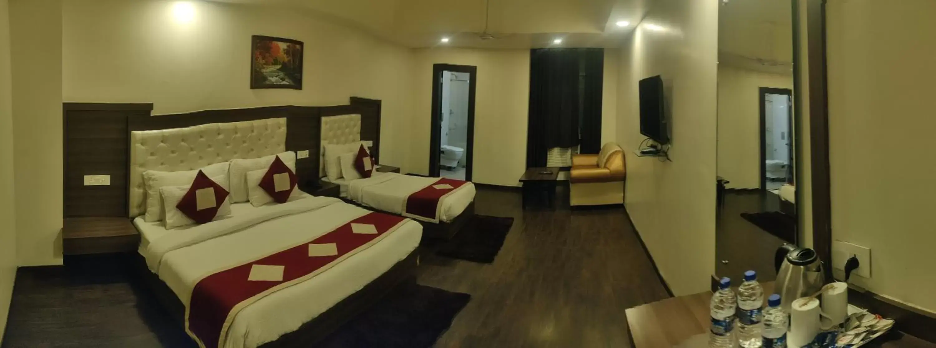 Bed in Hotel The Royal Krishna