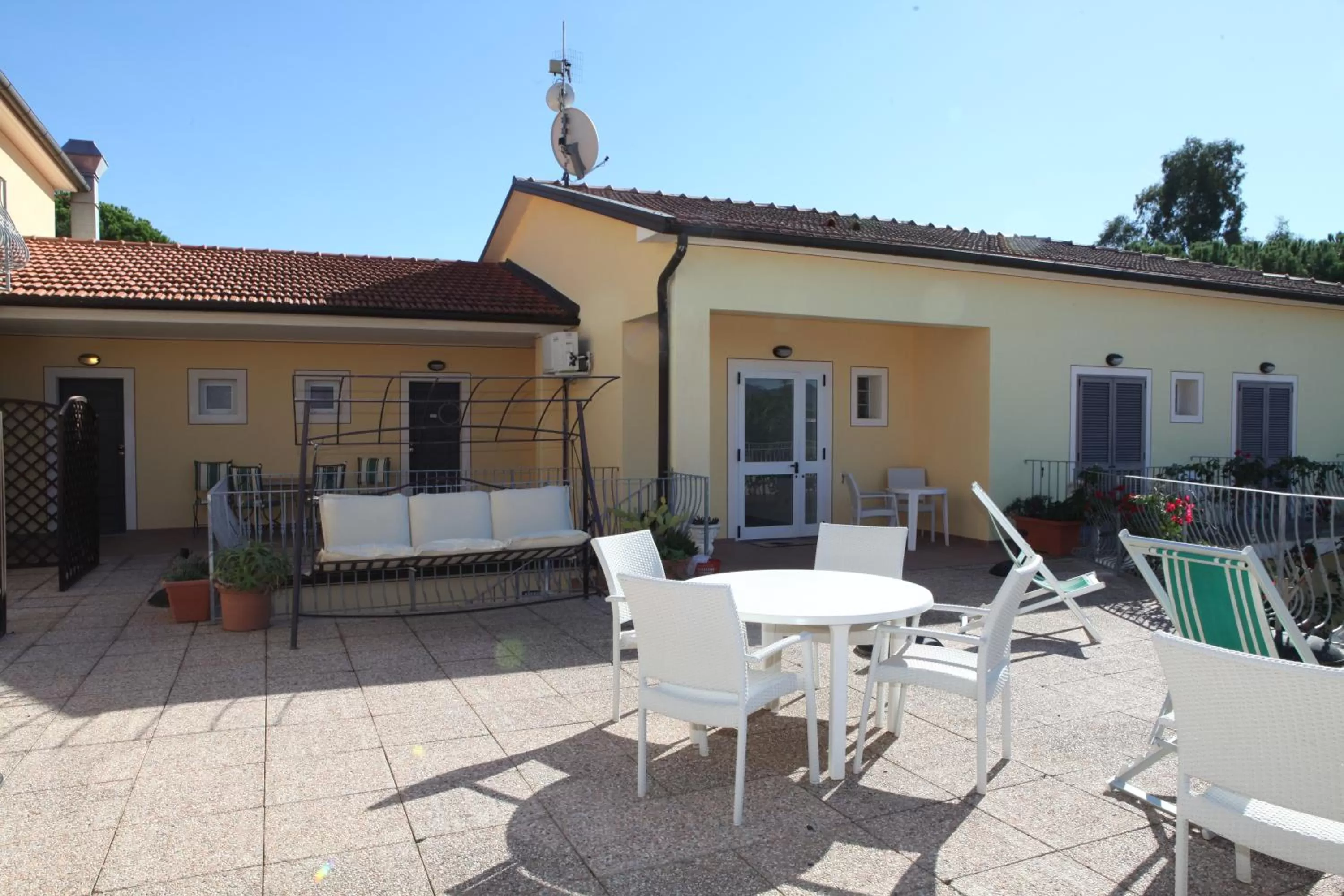 Facade/entrance in Hotel Villa Wanda