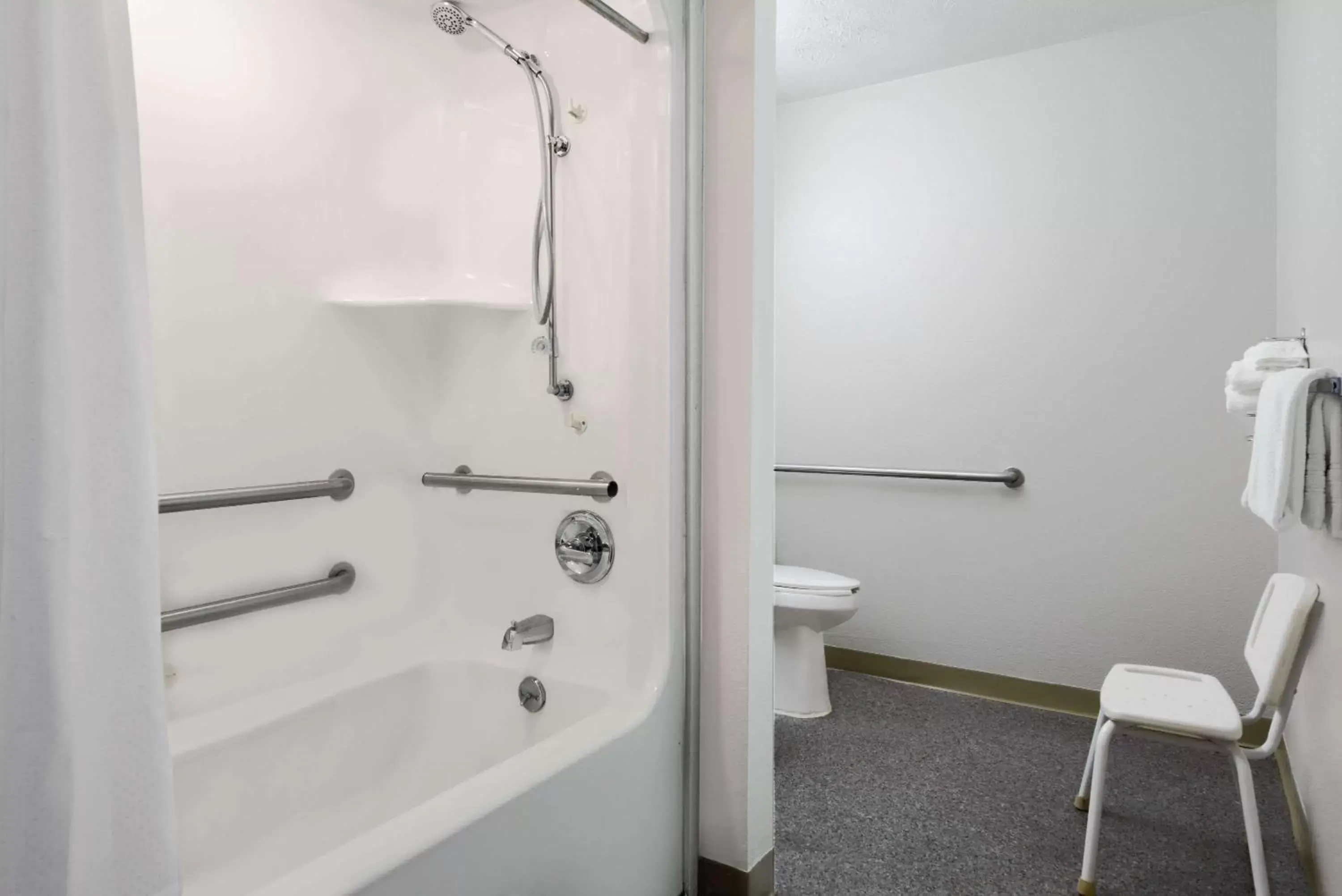 Bathroom in Microtel Inn & Suites by Wyndham London