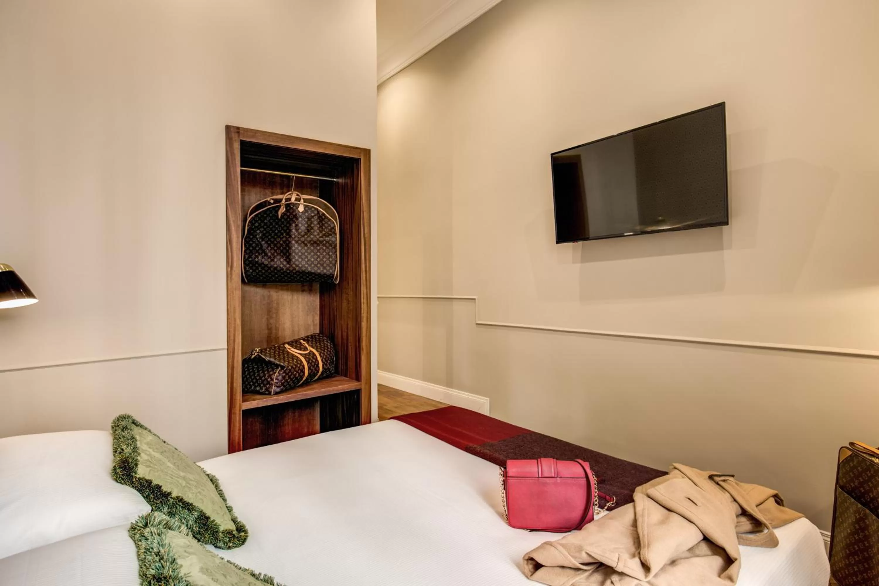 Bed in Charme Spagna Boutique Hotel