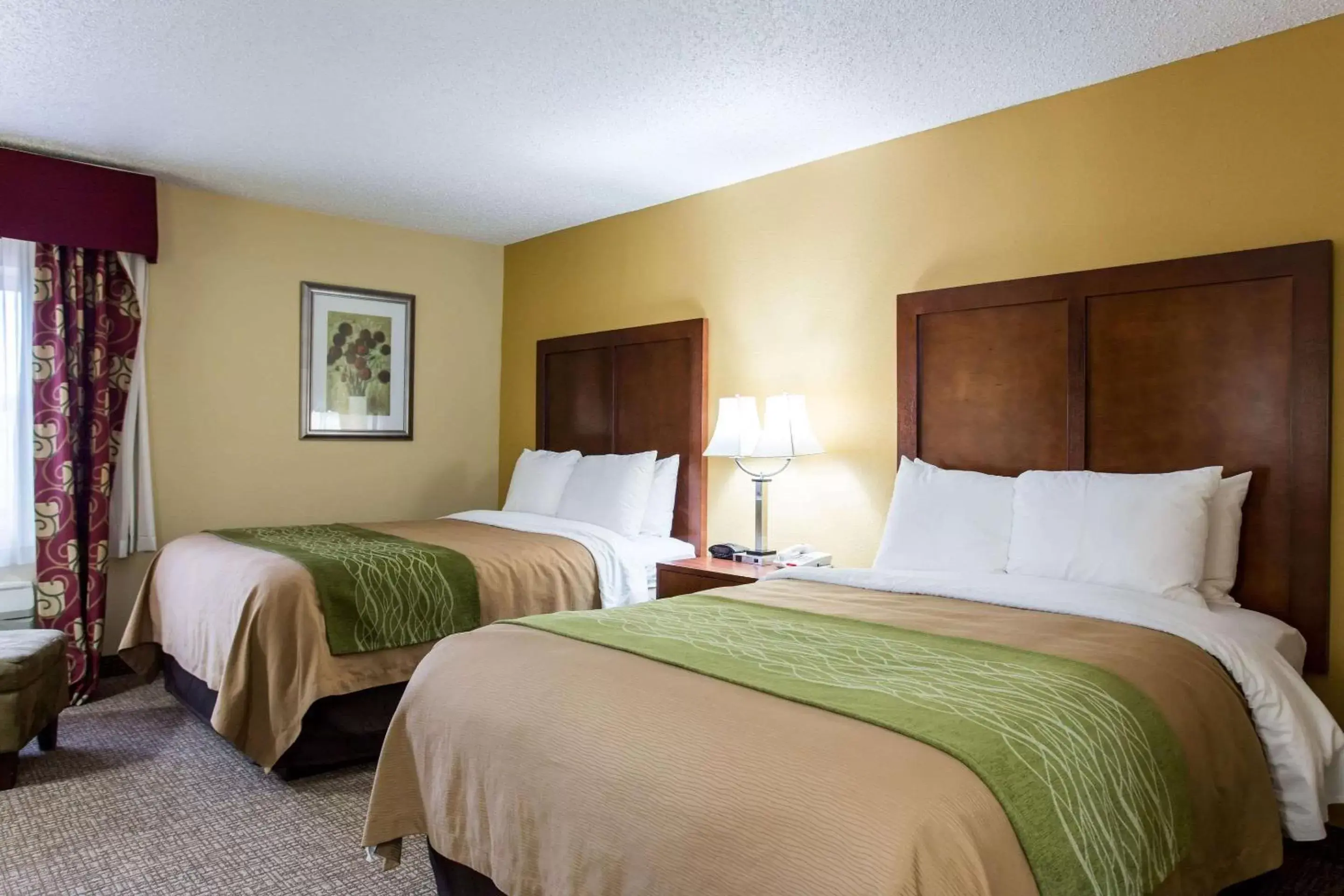 Photo of the whole room, Bed in Comfort Inn Columbia -Bush River