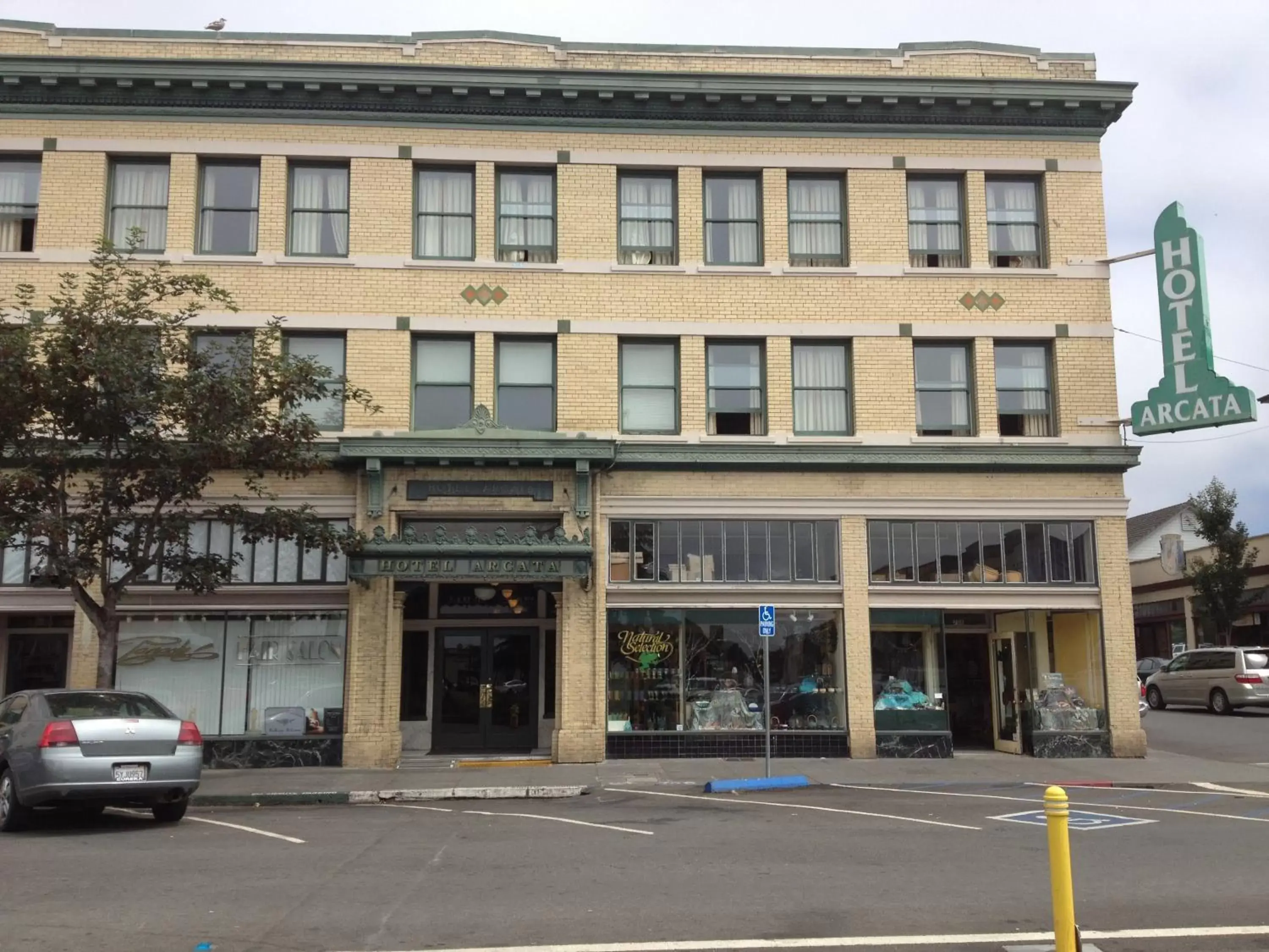 Facade/entrance, Property Building in Hotel Arcata