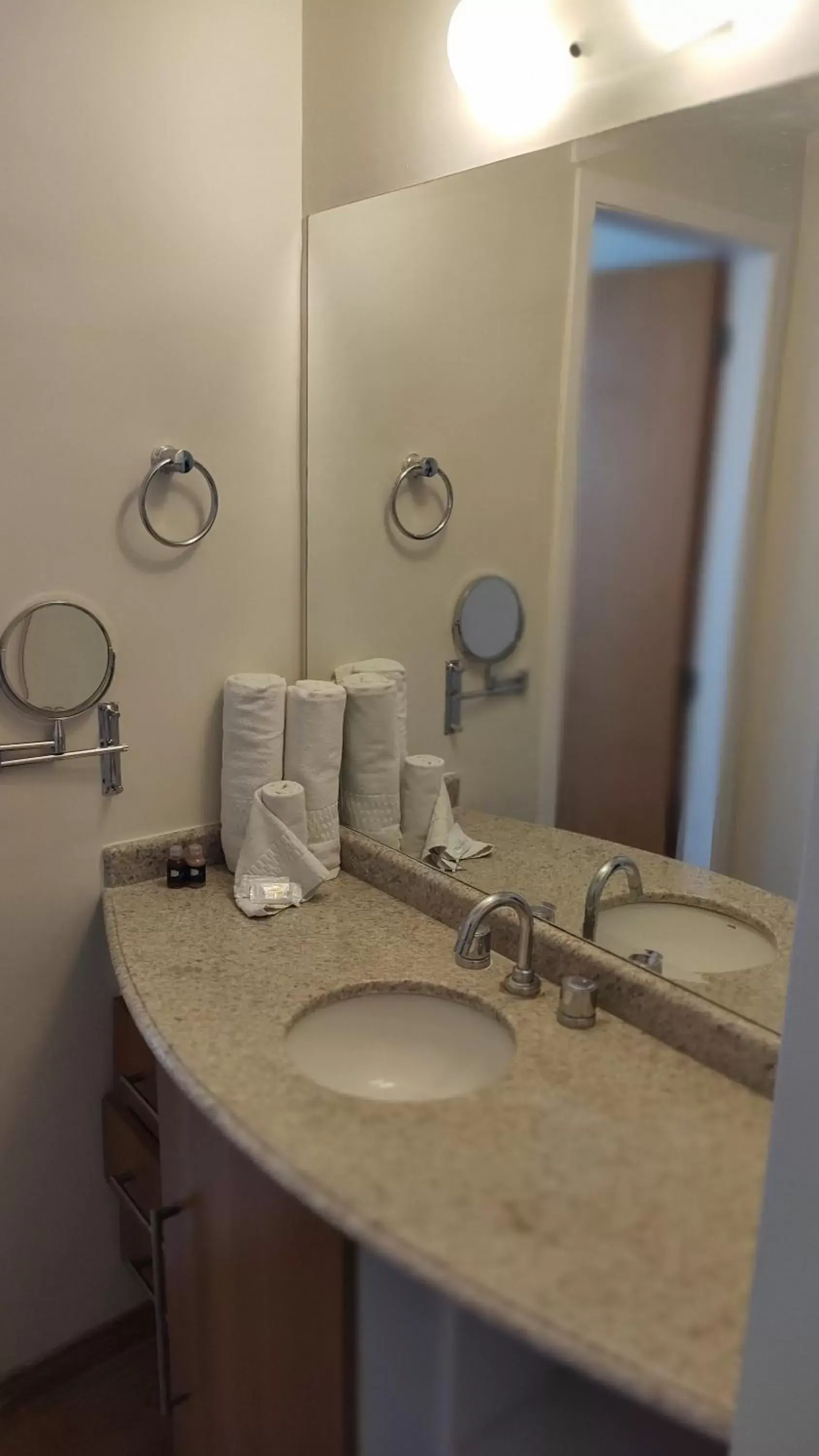 Bathroom in Hotel City Hall