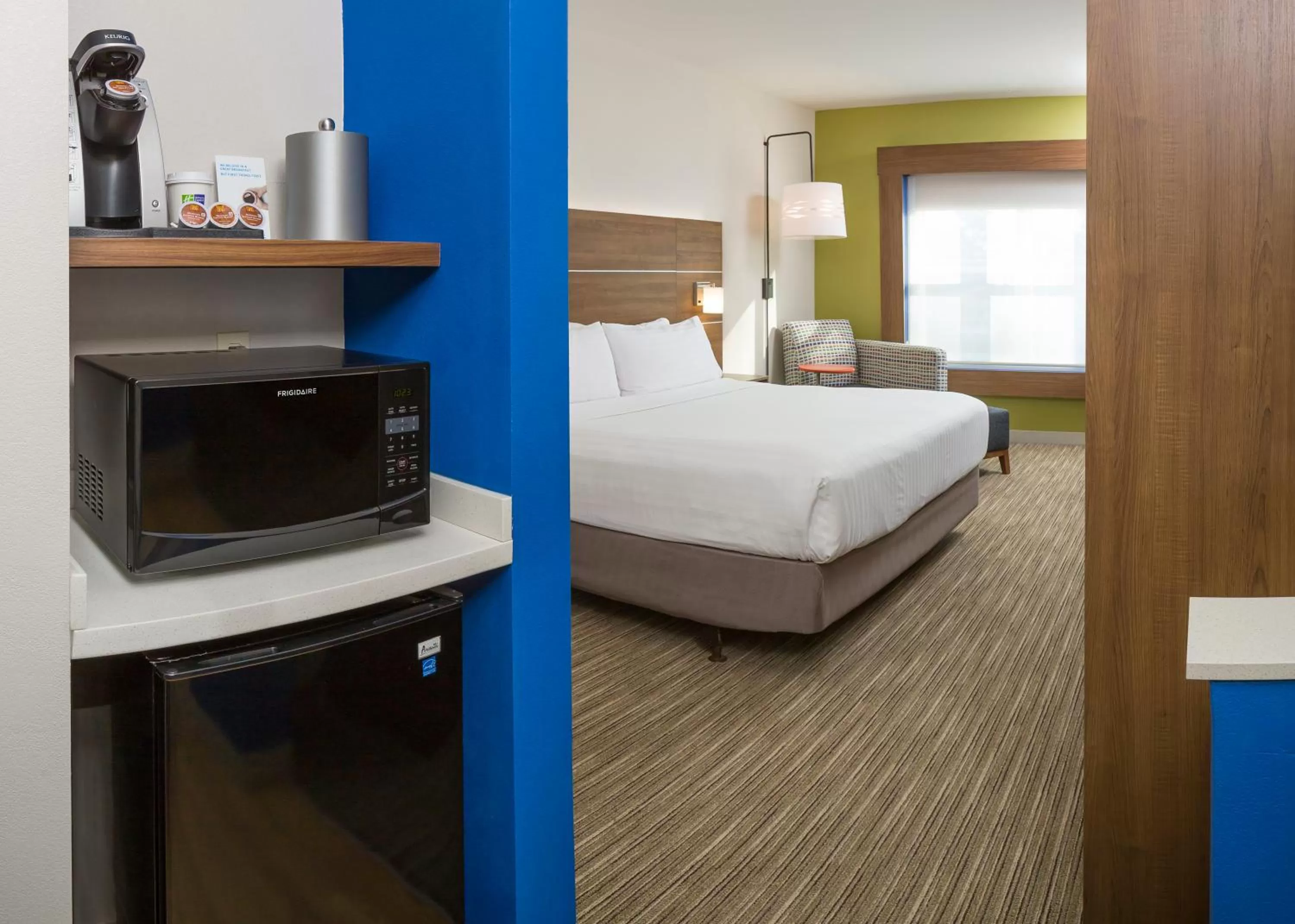 Photo of the whole room, Bed in Holiday Inn Express Hotel & Suites White River Junction by IHG