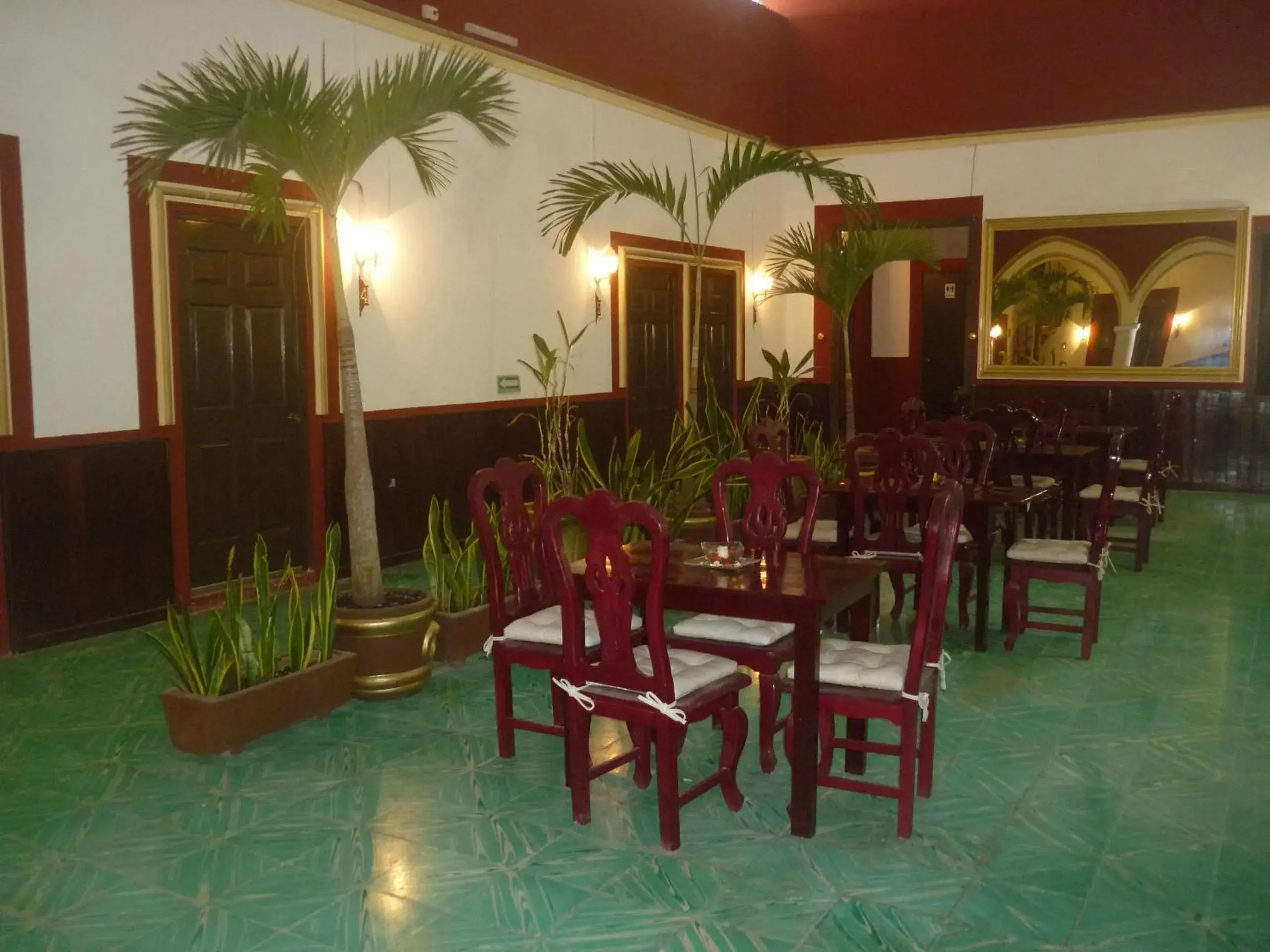 Lounge or bar, Restaurant/Places to Eat in Hotel Maya Ah Kim Pech