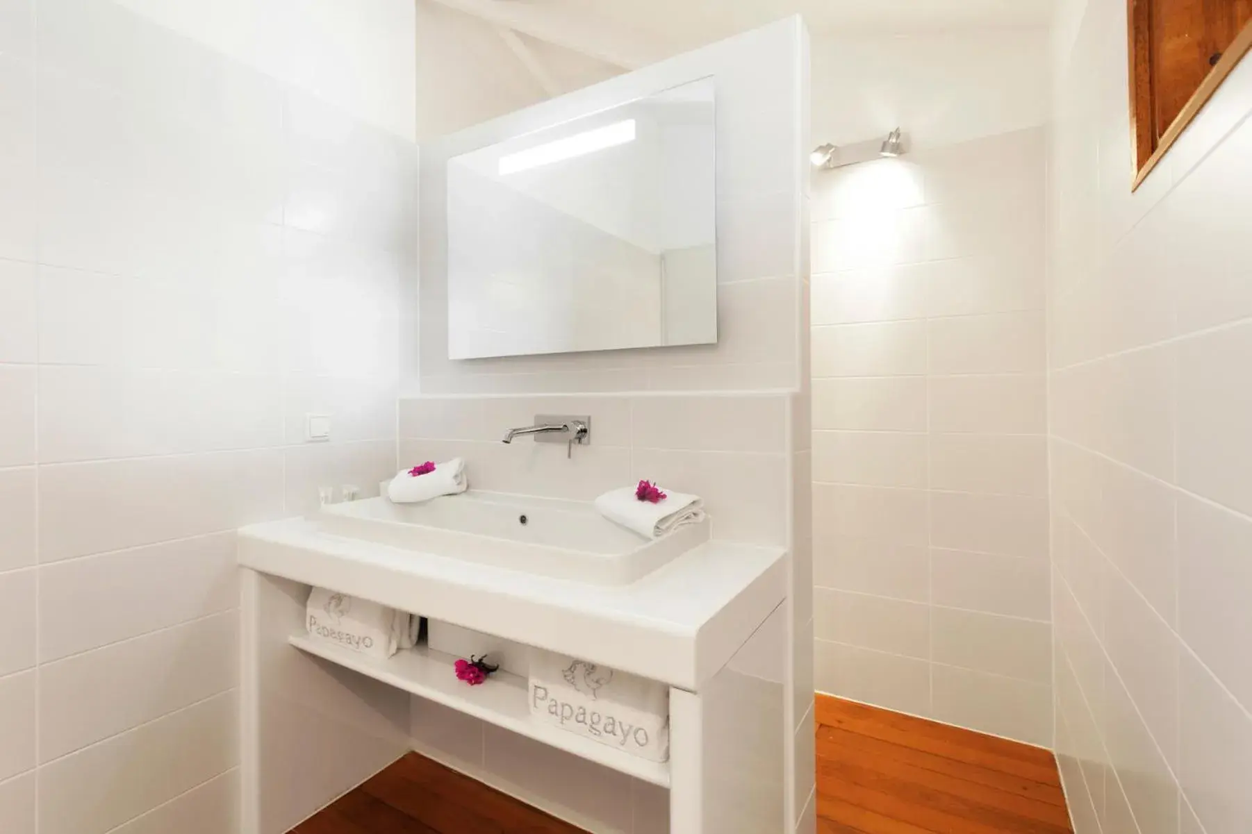 Bathroom in Papagayo Beach Resort