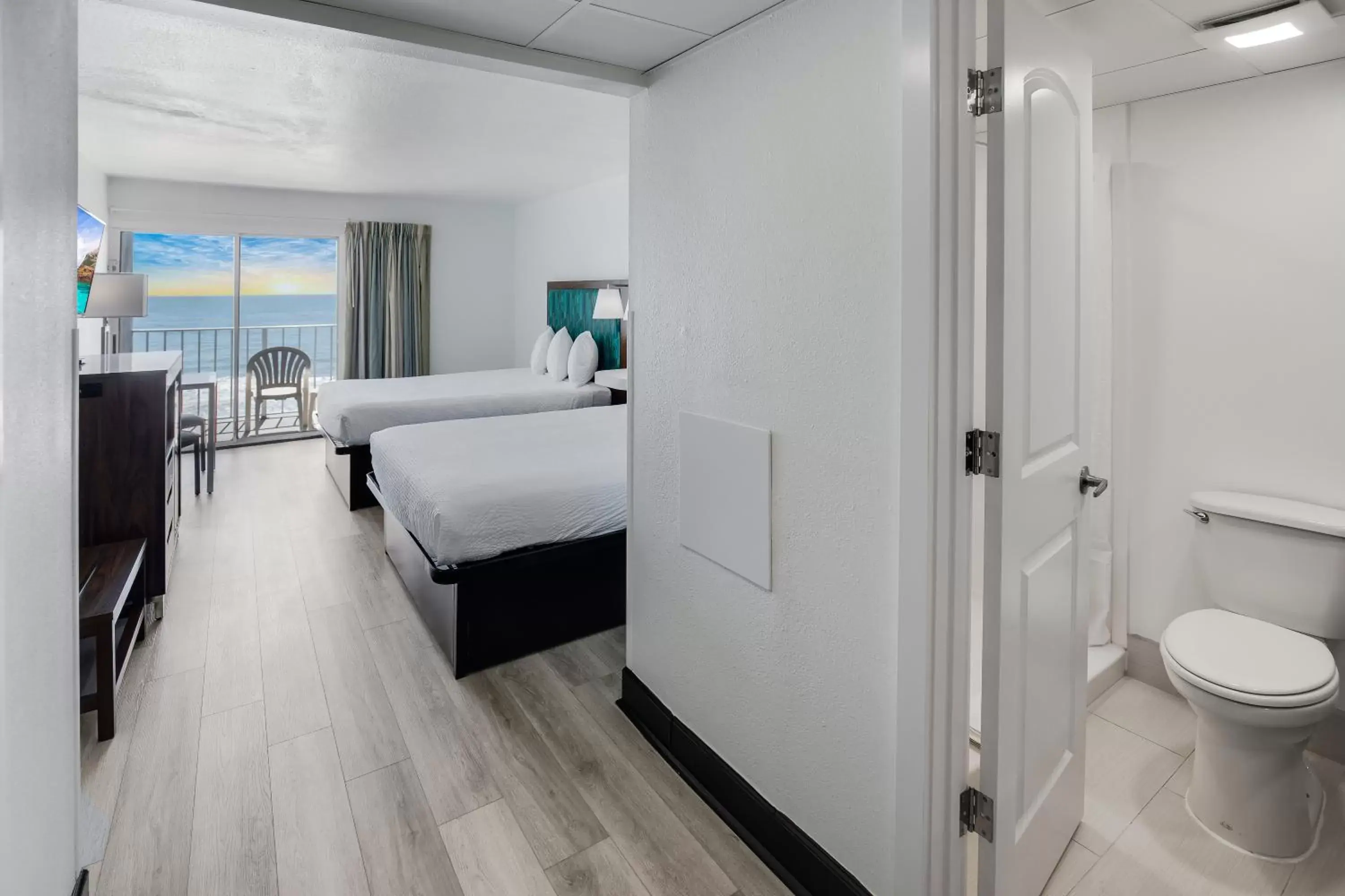 Beach, Bathroom in Blu Atlantic Hotel & Suites