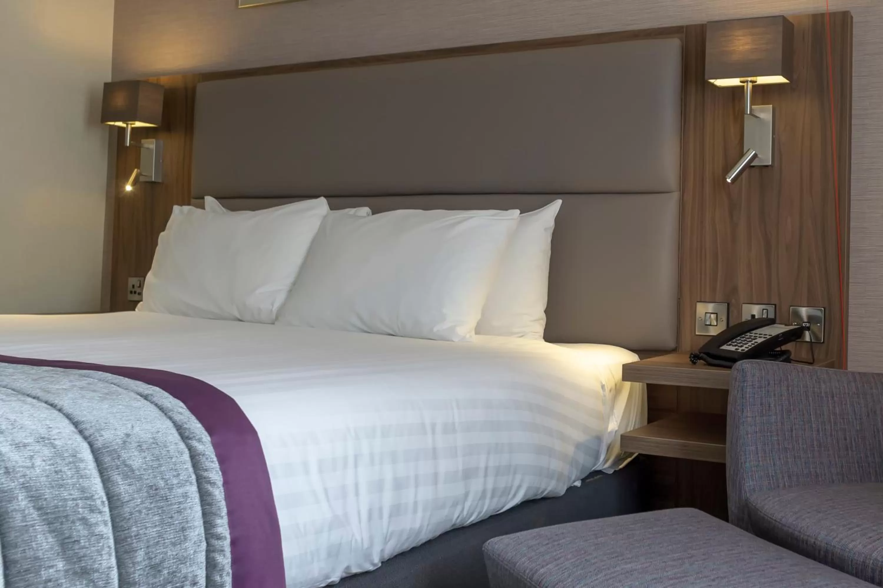 Bed in Holiday Inn Nottingham by IHG