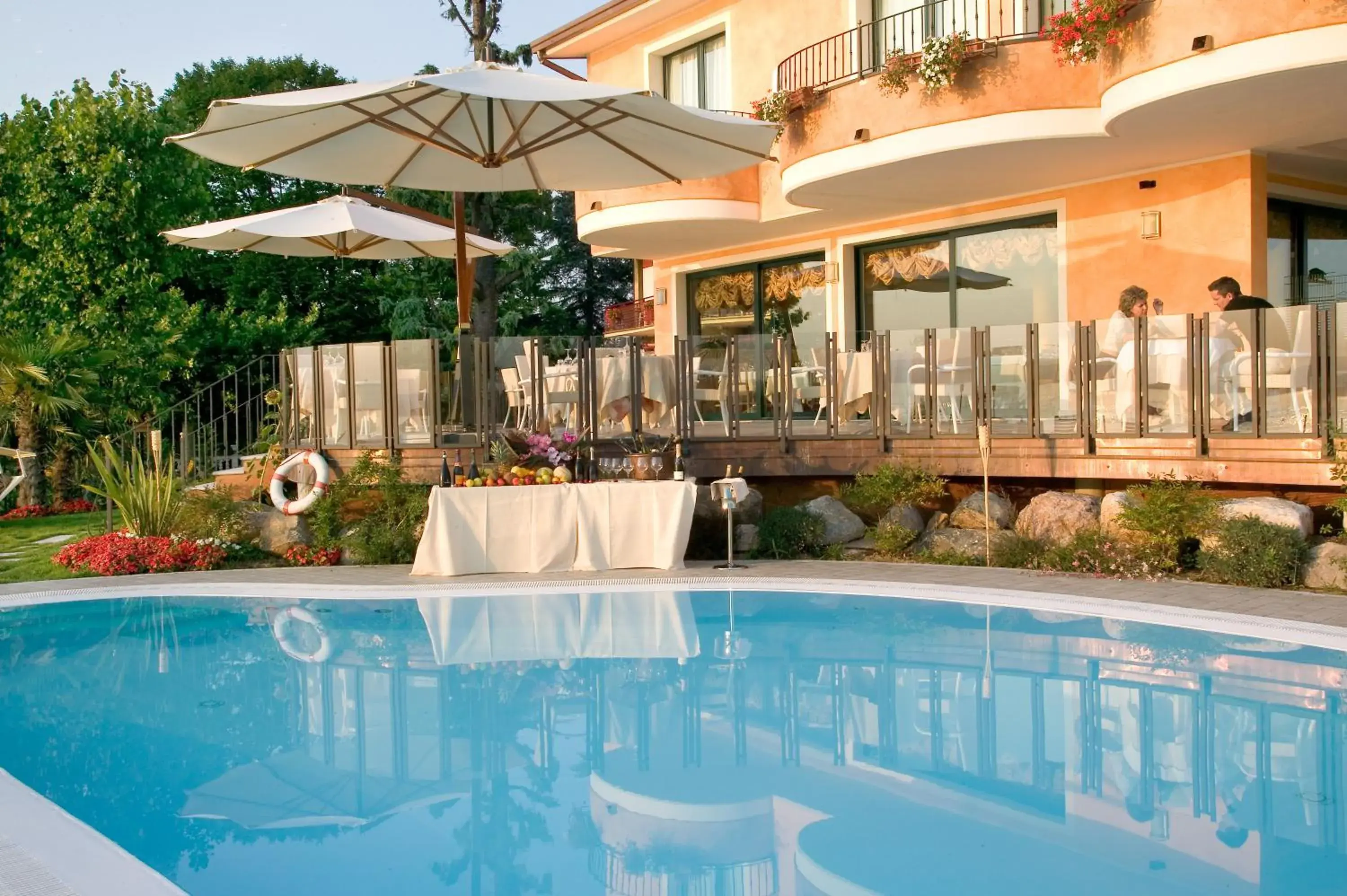 Property building, Swimming Pool in Hotel La Rondine