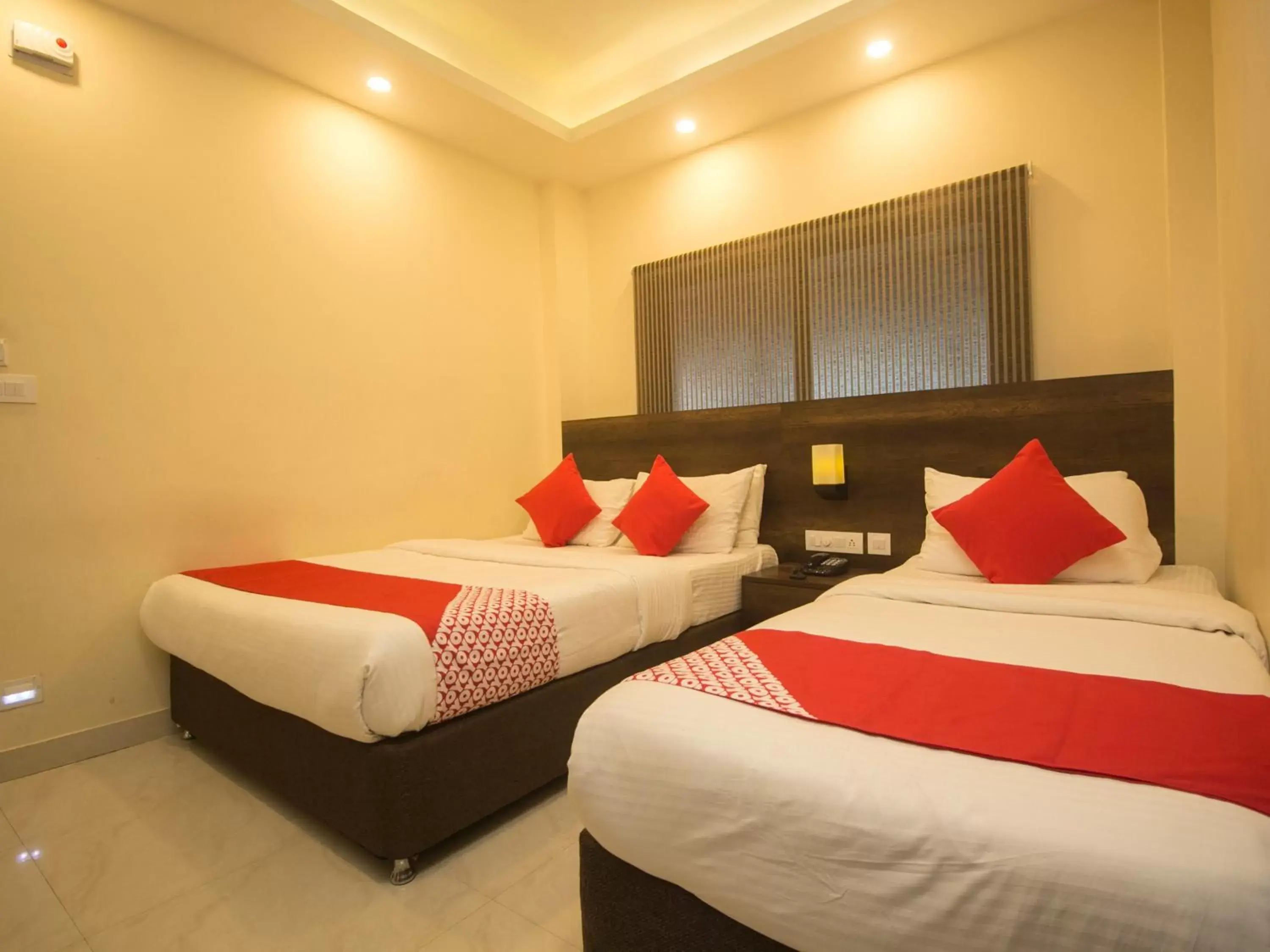 Bedroom, Bed in Hotel Mount View, Siliguri Bedroom, Bed in Hotel Mount View, Siliguri