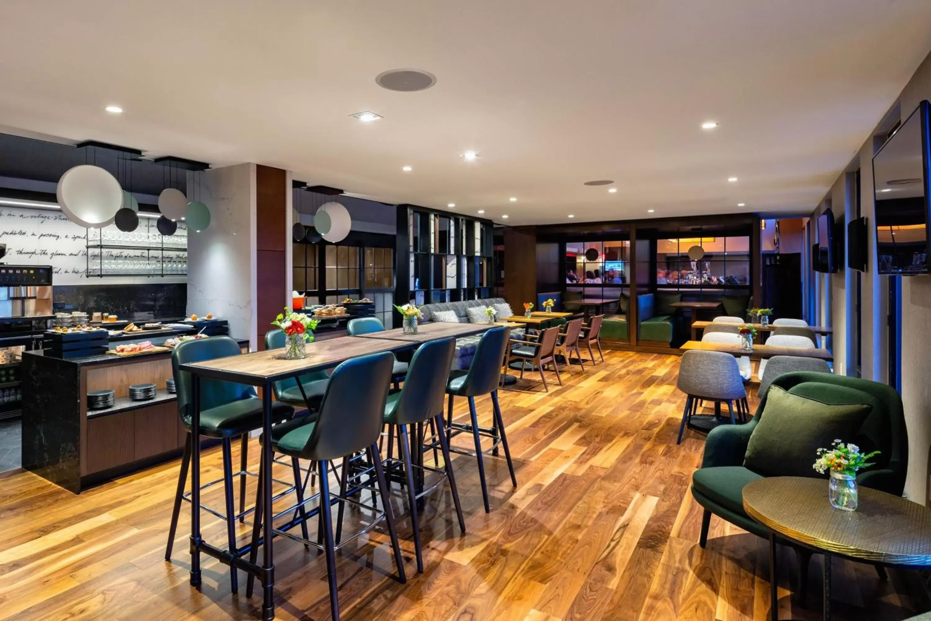 Lounge or bar, Restaurant/Places to Eat in Boston Marriott Long Wharf