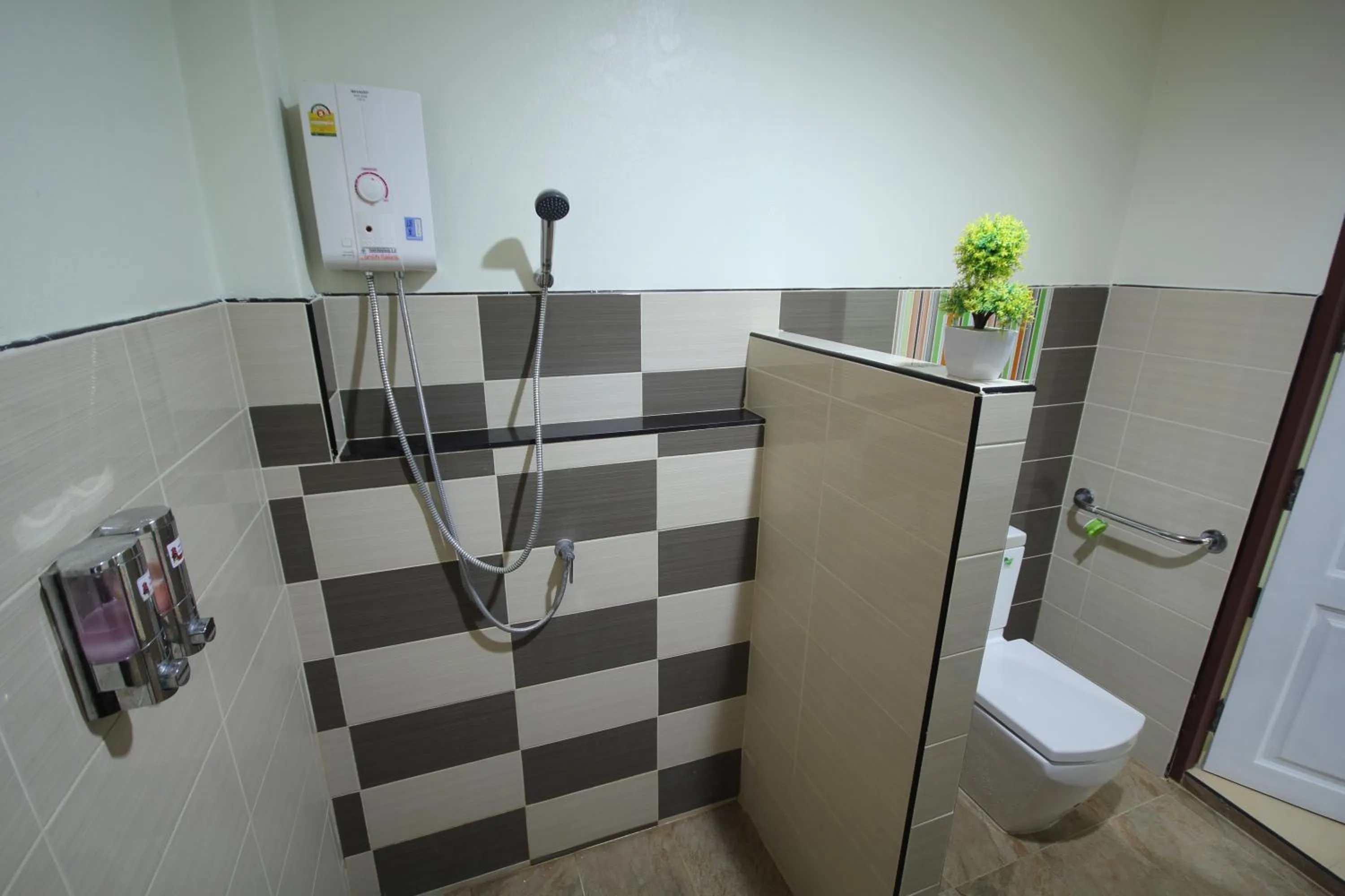 Shower in Windsor Resort